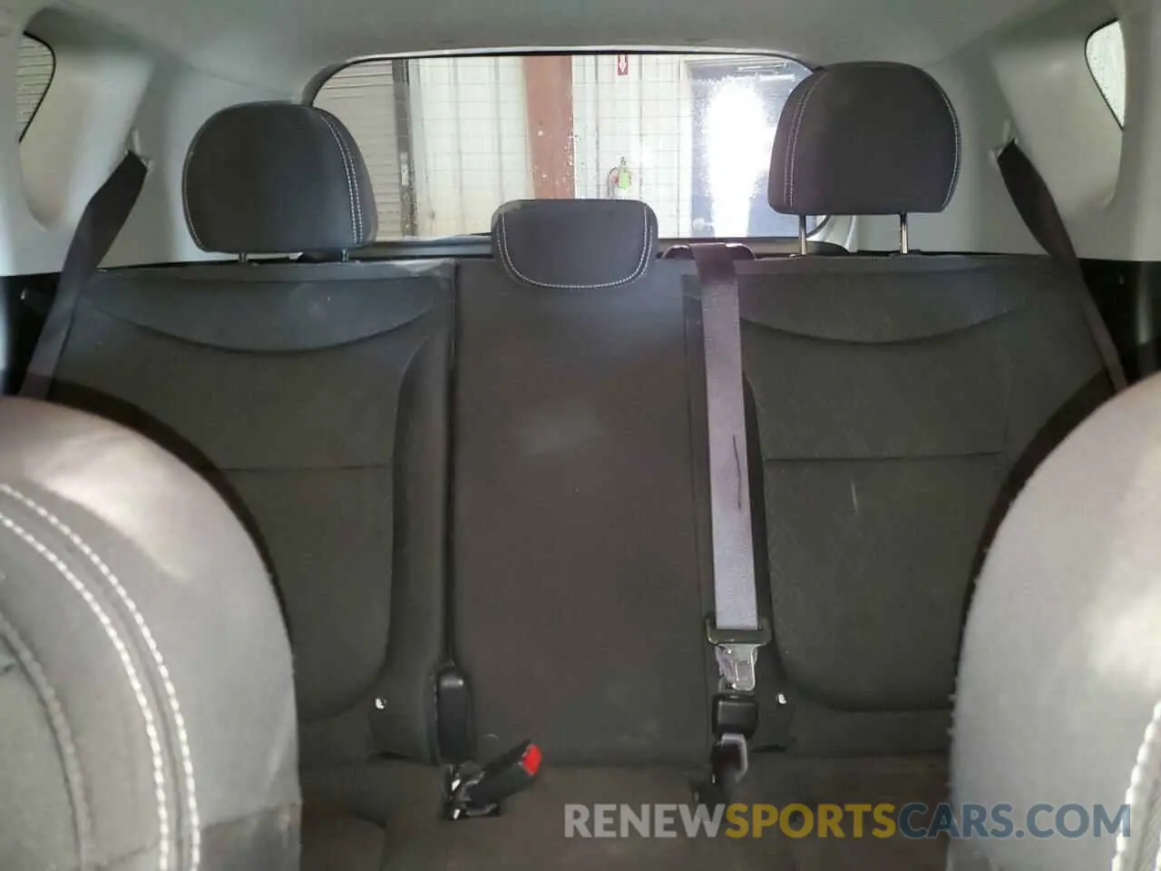 10 Photograph of a damaged car KNDJN2A20K7023449 KIA SOUL 2019