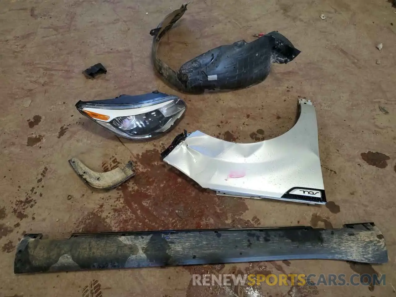 13 Photograph of a damaged car KNDJN2A20K7023449 KIA SOUL 2019
