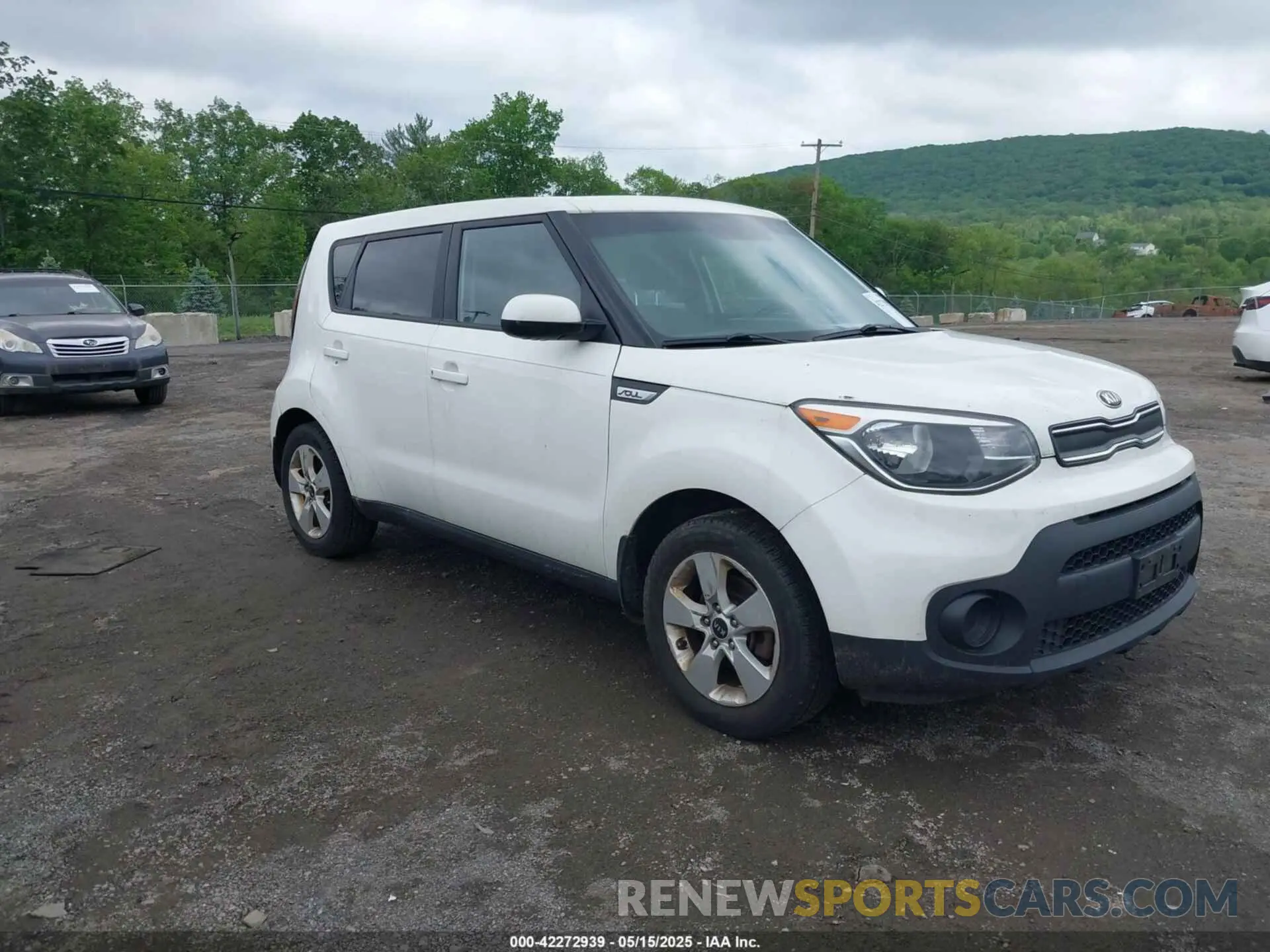 1 Фотография поврежденного автомобиля KNDJN2A20K7656081 KIA SOUL 2019