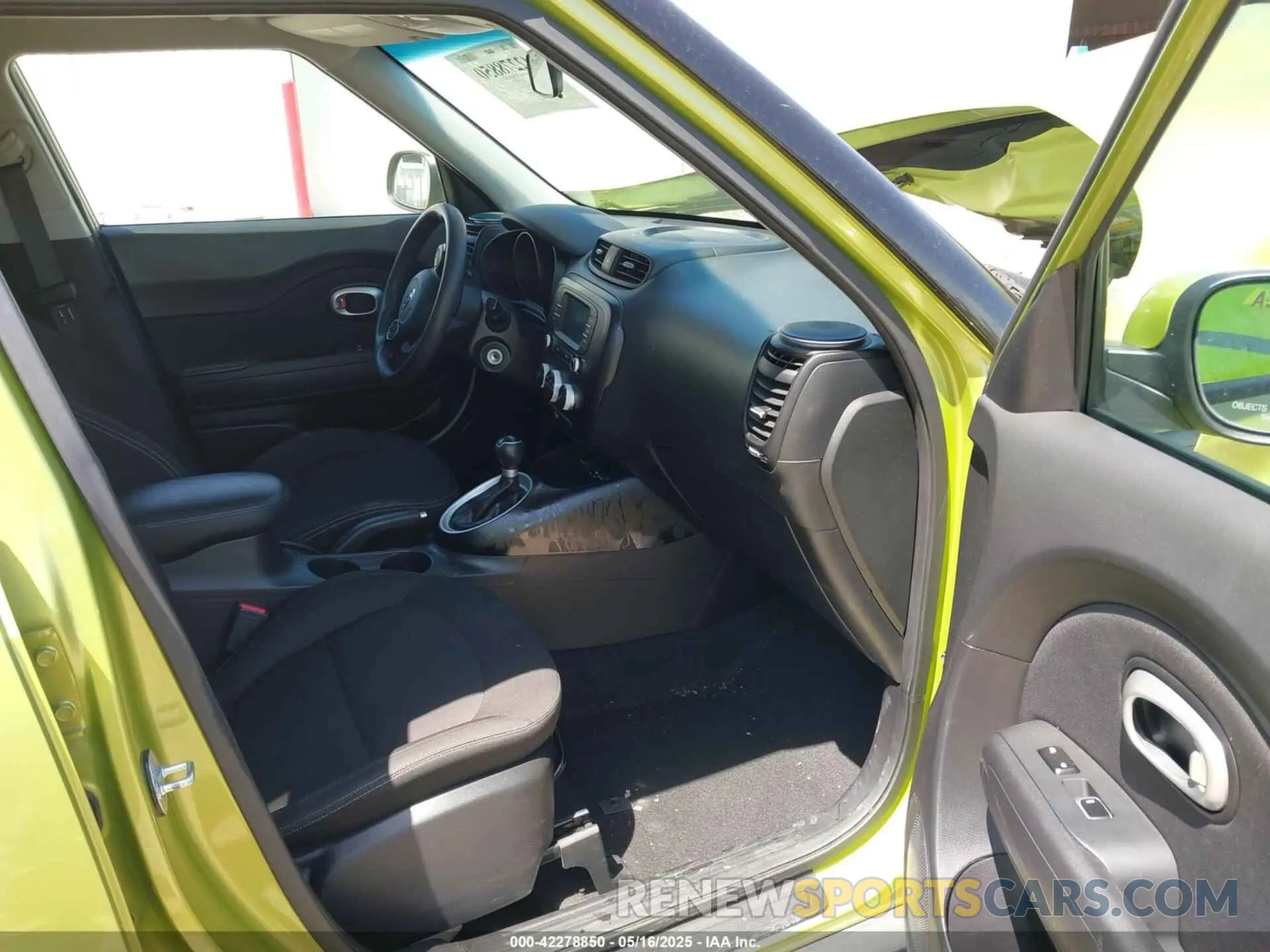 5 Photograph of a damaged car KNDJN2A20K7916141 KIA SOUL 2019