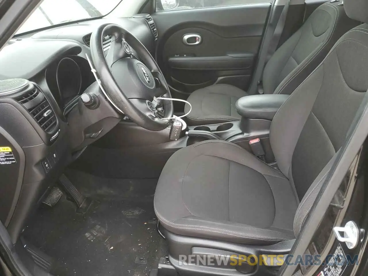 7 Photograph of a damaged car KNDJN2A21K7663203 KIA SOUL 2019