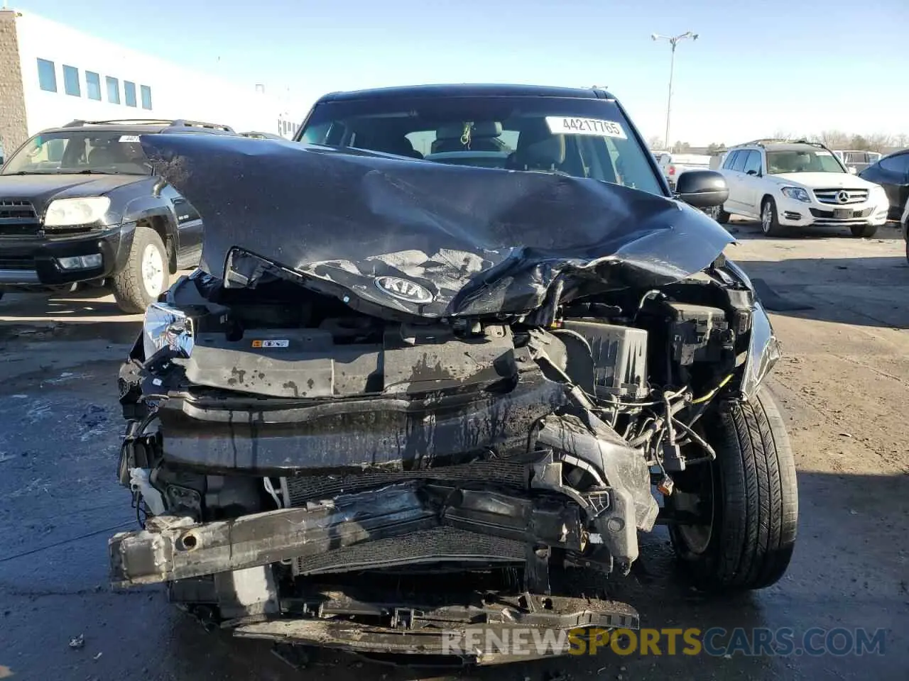 5 Photograph of a damaged car KNDJN2A21K7687761 KIA SOUL 2019