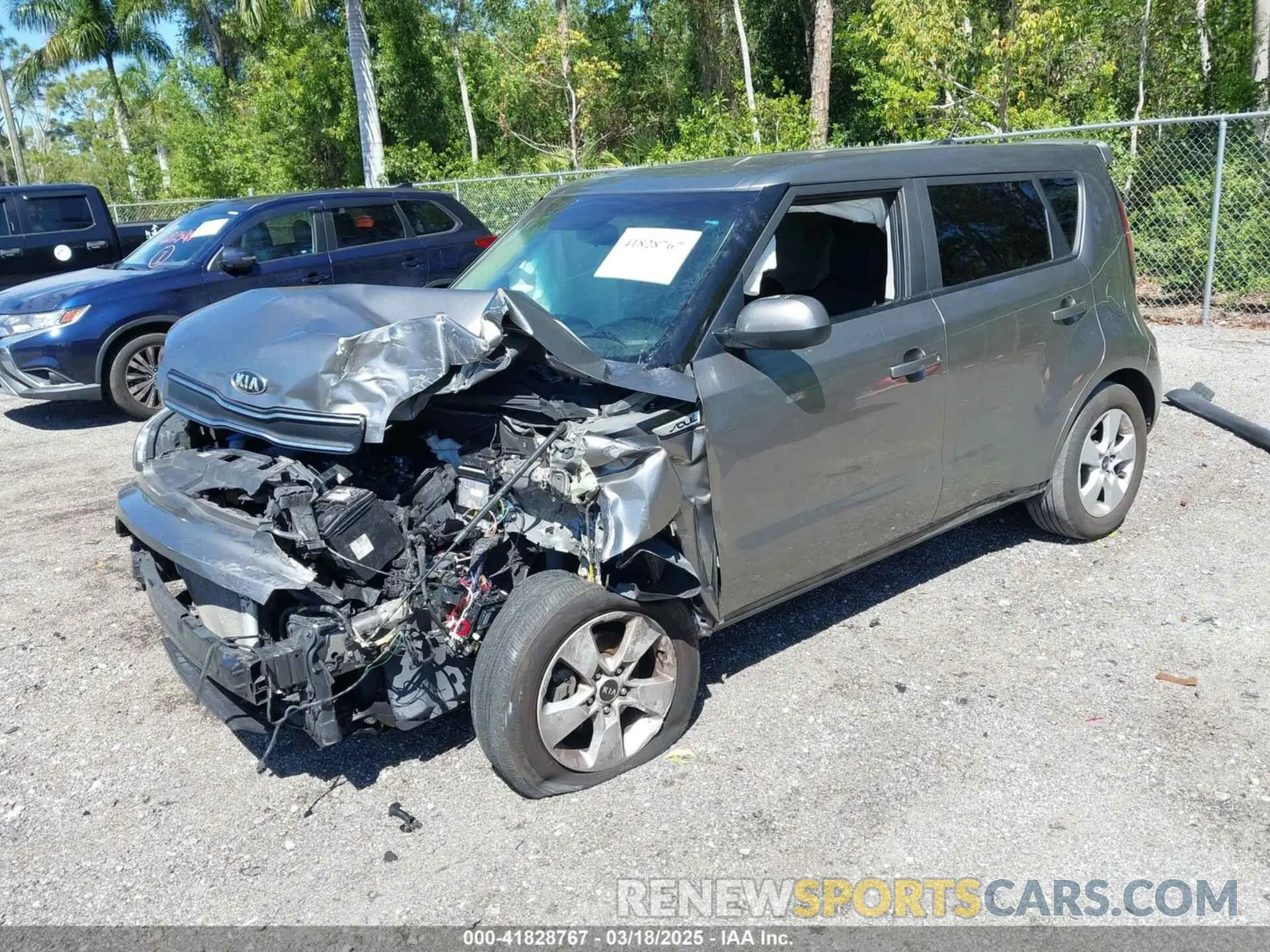 2 Photograph of a damaged car KNDJN2A21K7692264 KIA SOUL 2019