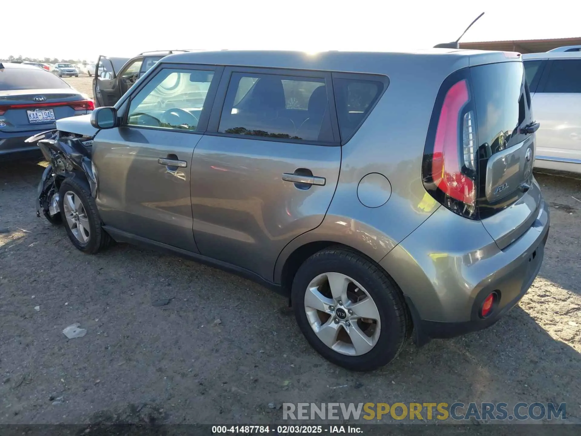 3 Фотография поврежденного автомобиля KNDJN2A22K7007849 KIA SOUL 2019