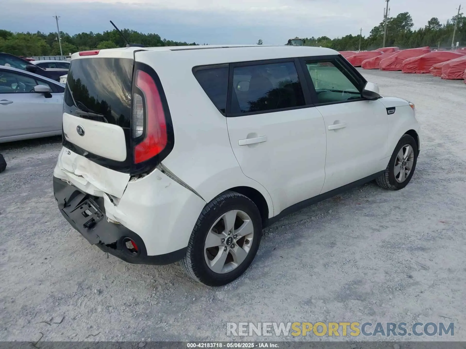 4 Фотография поврежденного автомобиля KNDJN2A22K7022769 KIA SOUL 2019