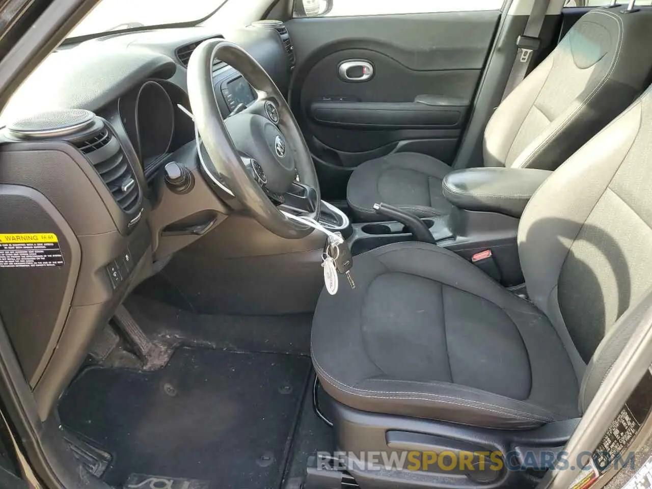 7 Photograph of a damaged car KNDJN2A22K7917226 KIA SOUL 2019