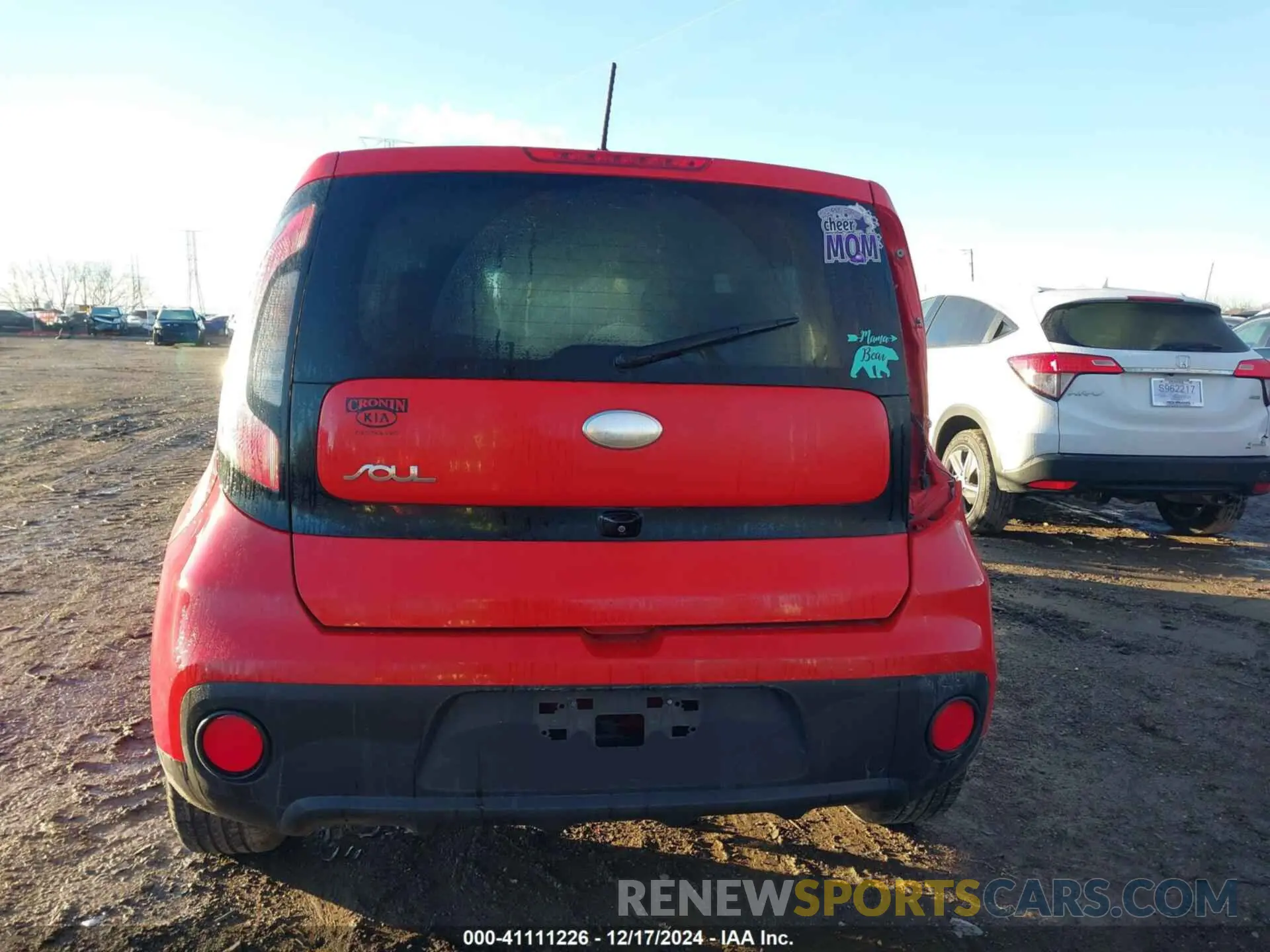17 Фотография поврежденного автомобиля KNDJN2A23K7011246 KIA SOUL 2019