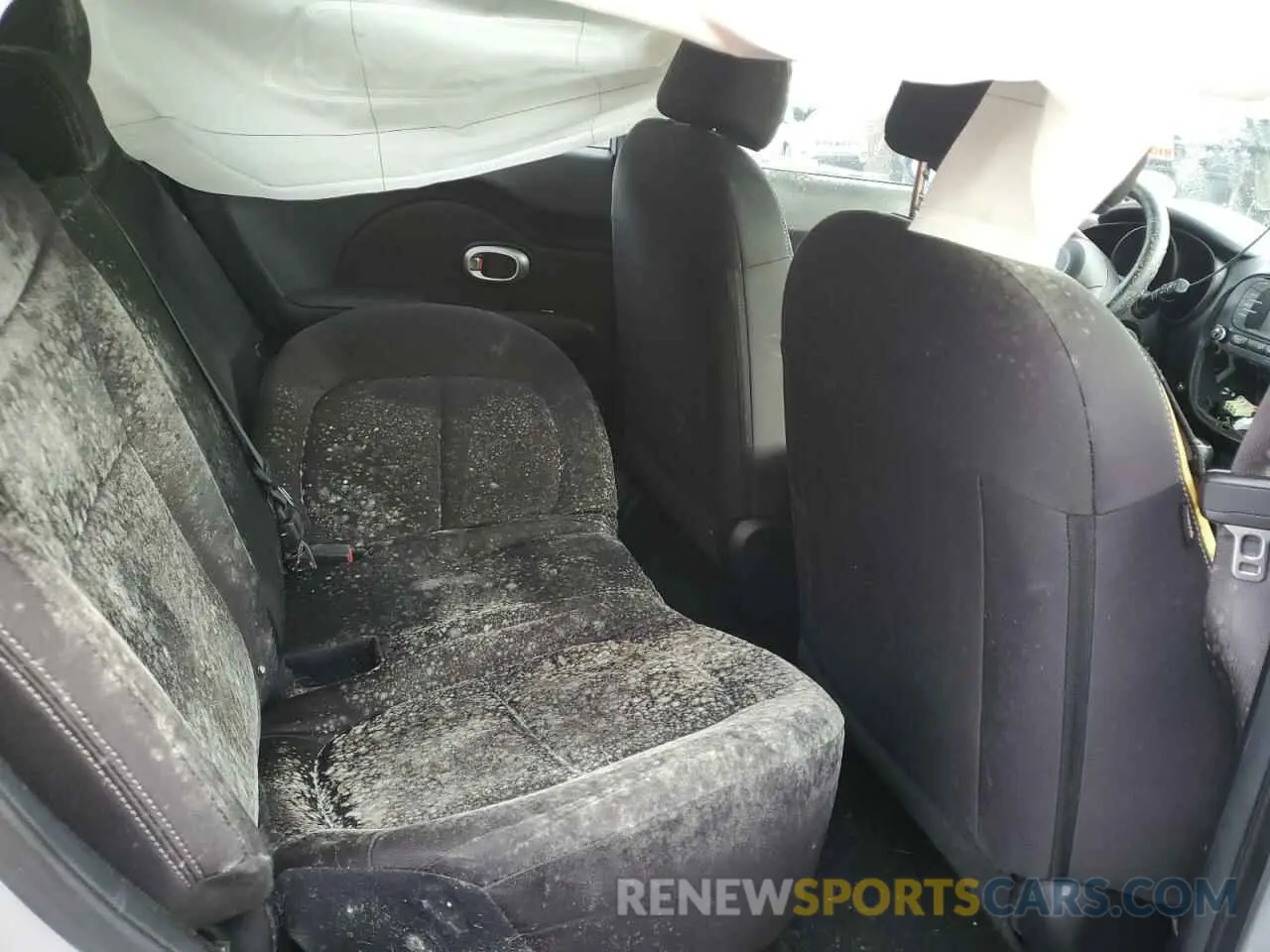 10 Photograph of a damaged car KNDJN2A23K7020707 KIA SOUL 2019