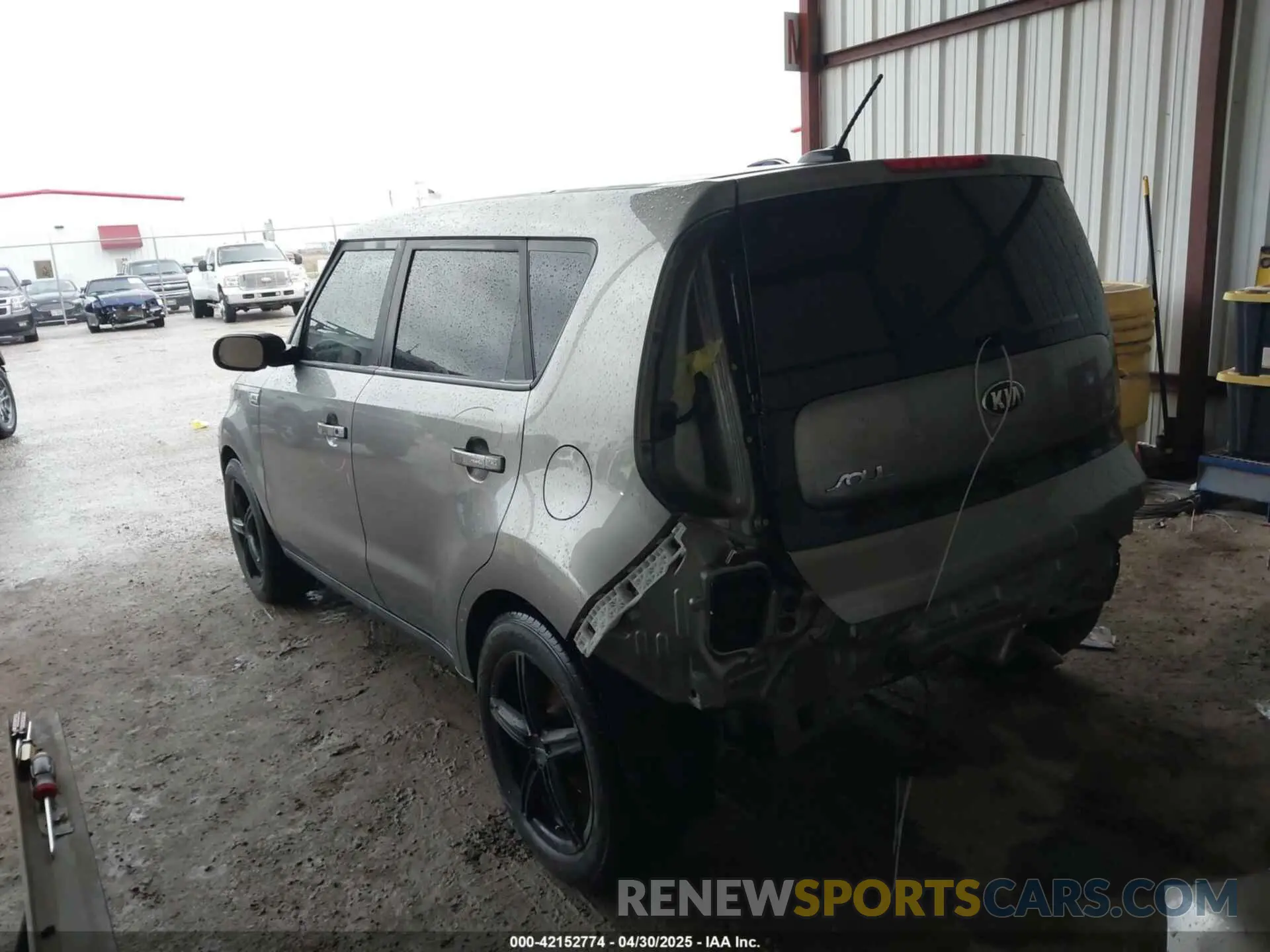 3 Photograph of a damaged car KNDJN2A23K7640585 KIA SOUL 2019