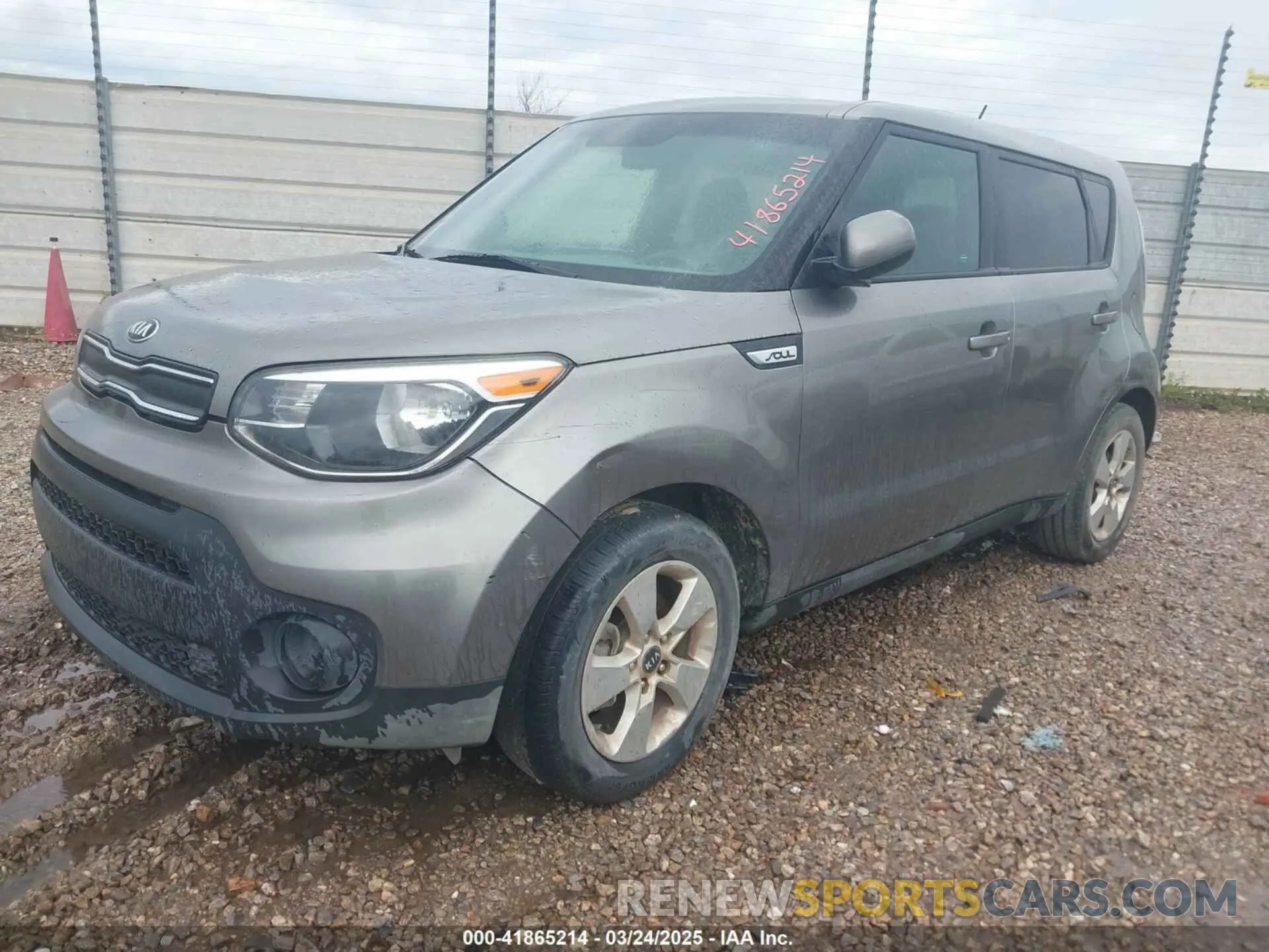 2 Photograph of a damaged car KNDJN2A23K7671352 KIA SOUL 2019