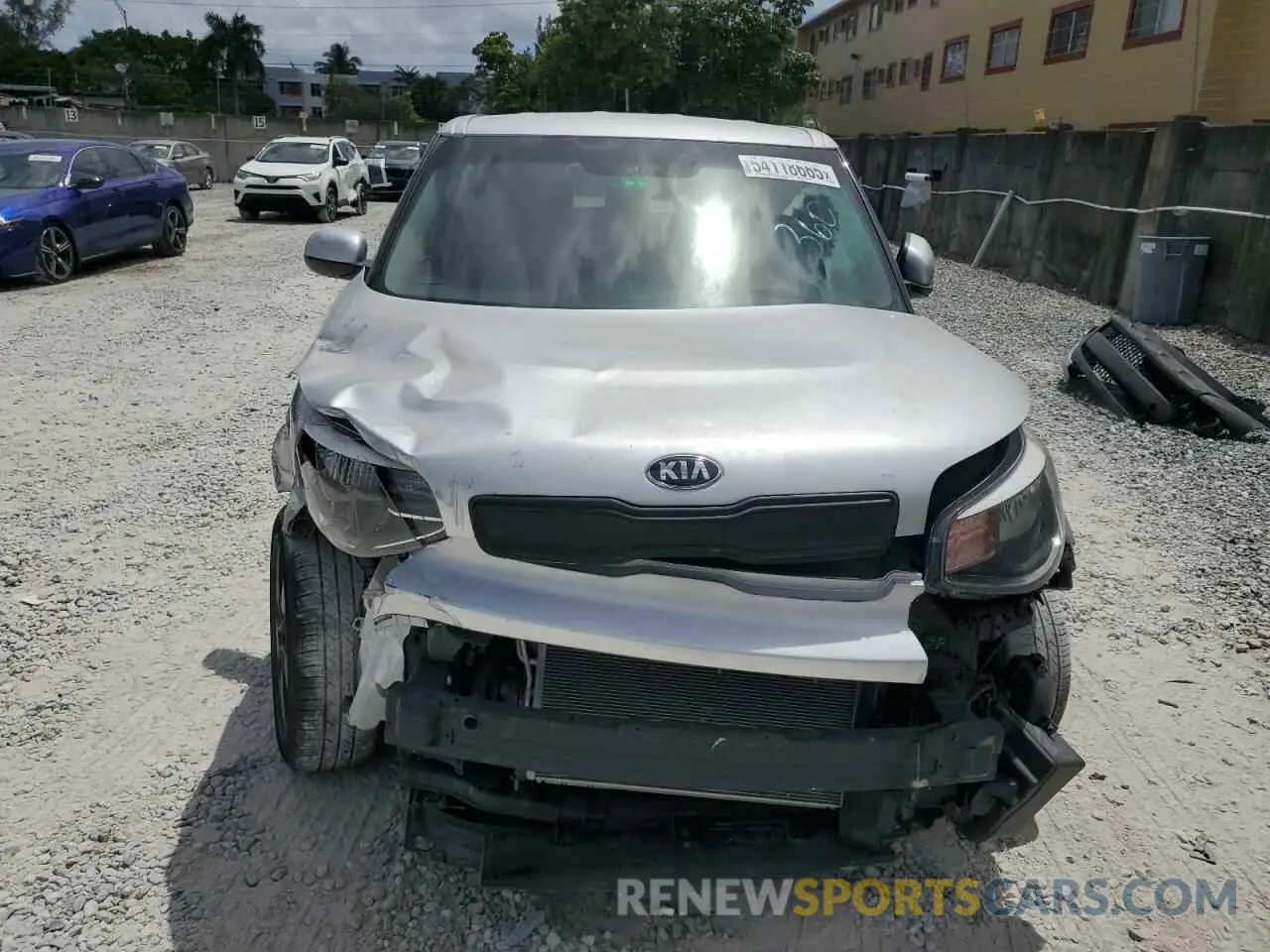 5 Фотография поврежденного автомобиля KNDJN2A23K7687583 KIA SOUL 2019