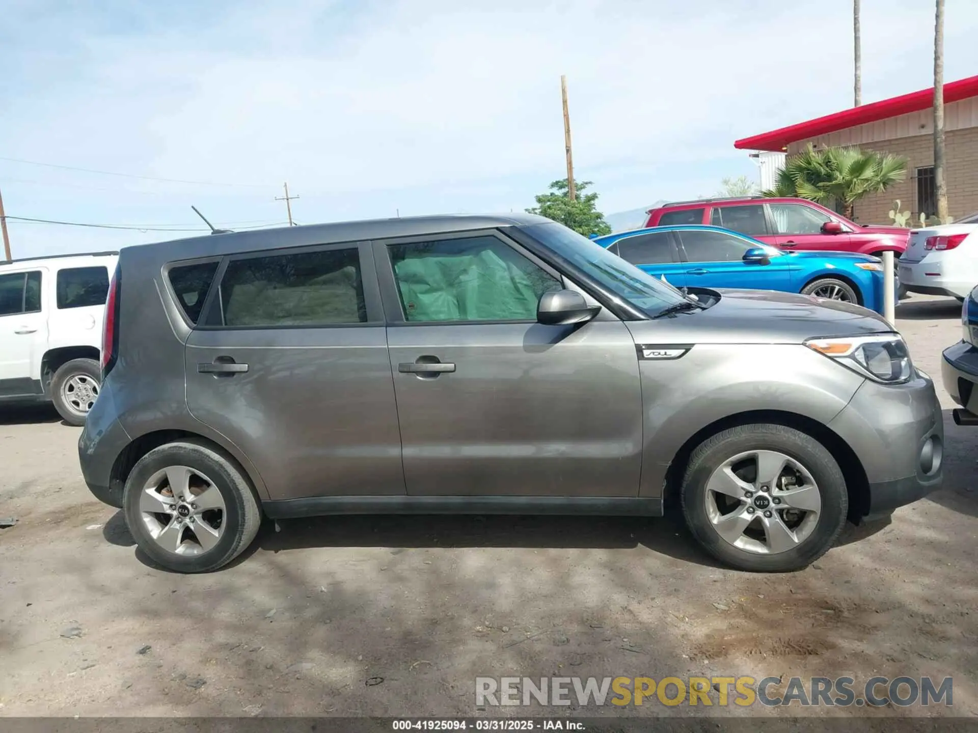 13 Photograph of a damaged car KNDJN2A23K7691665 KIA SOUL 2019