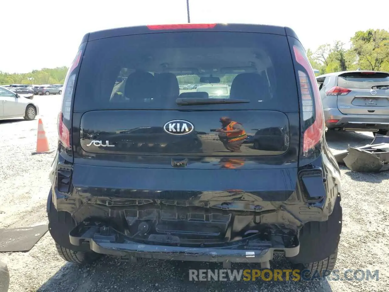 6 Photograph of a damaged car KNDJN2A23K7698566 KIA SOUL 2019