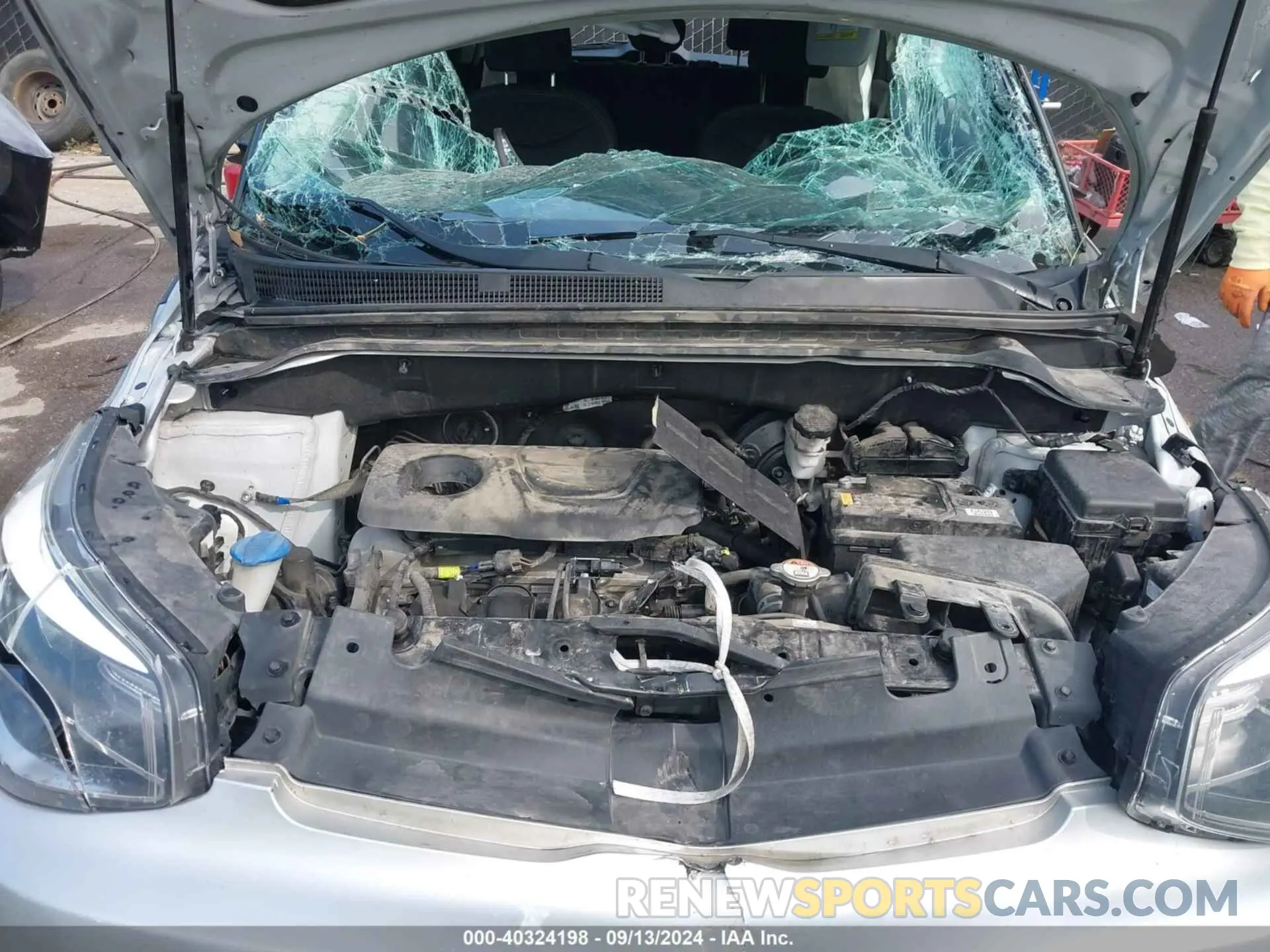 10 Photograph of a damaged car KNDJN2A24K7018268 KIA SOUL 2019