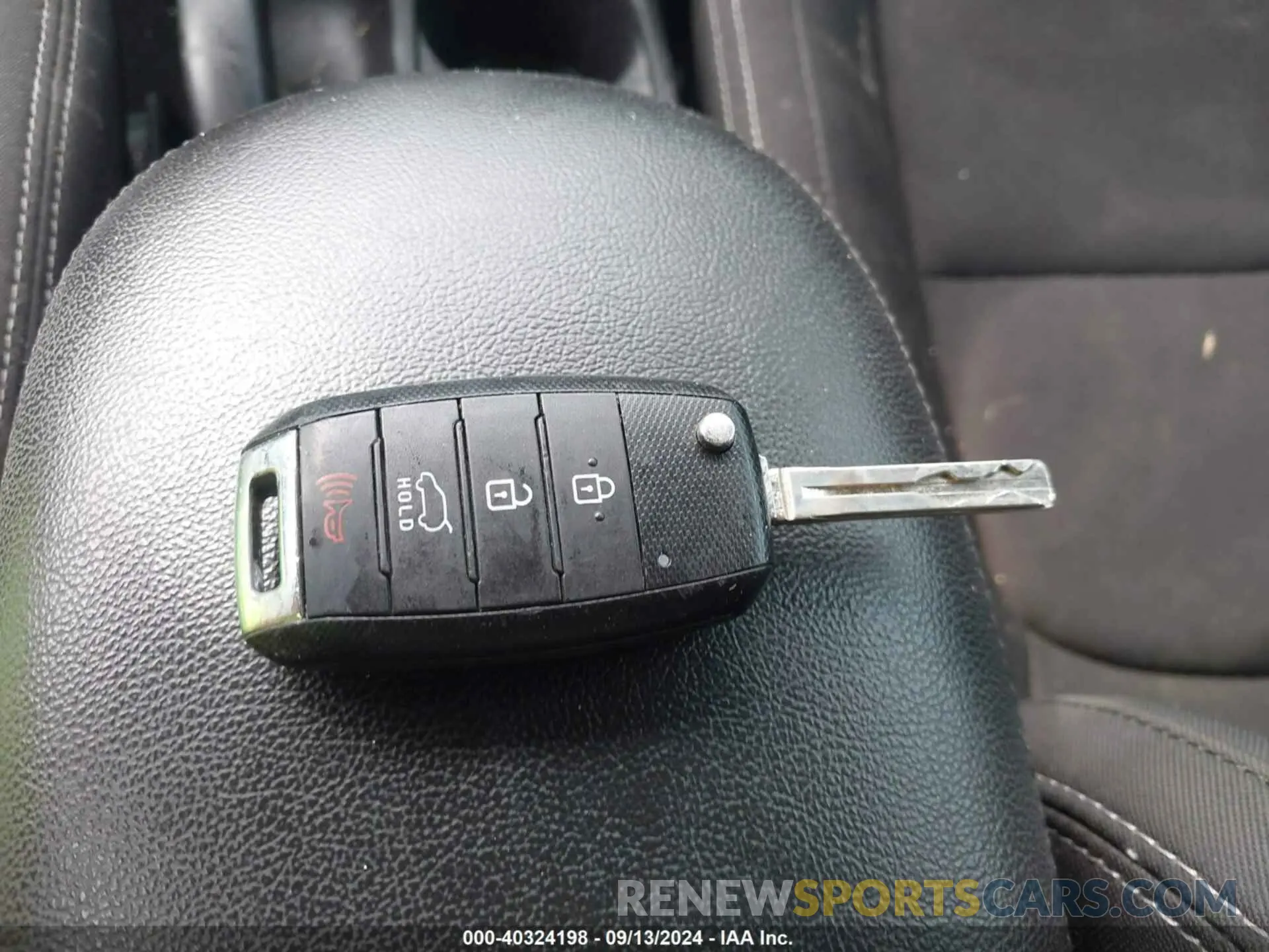 11 Photograph of a damaged car KNDJN2A24K7018268 KIA SOUL 2019