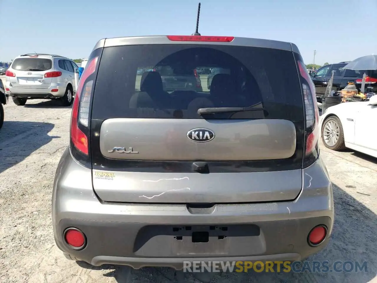 6 Photograph of a damaged car KNDJN2A24K7020909 KIA SOUL 2019