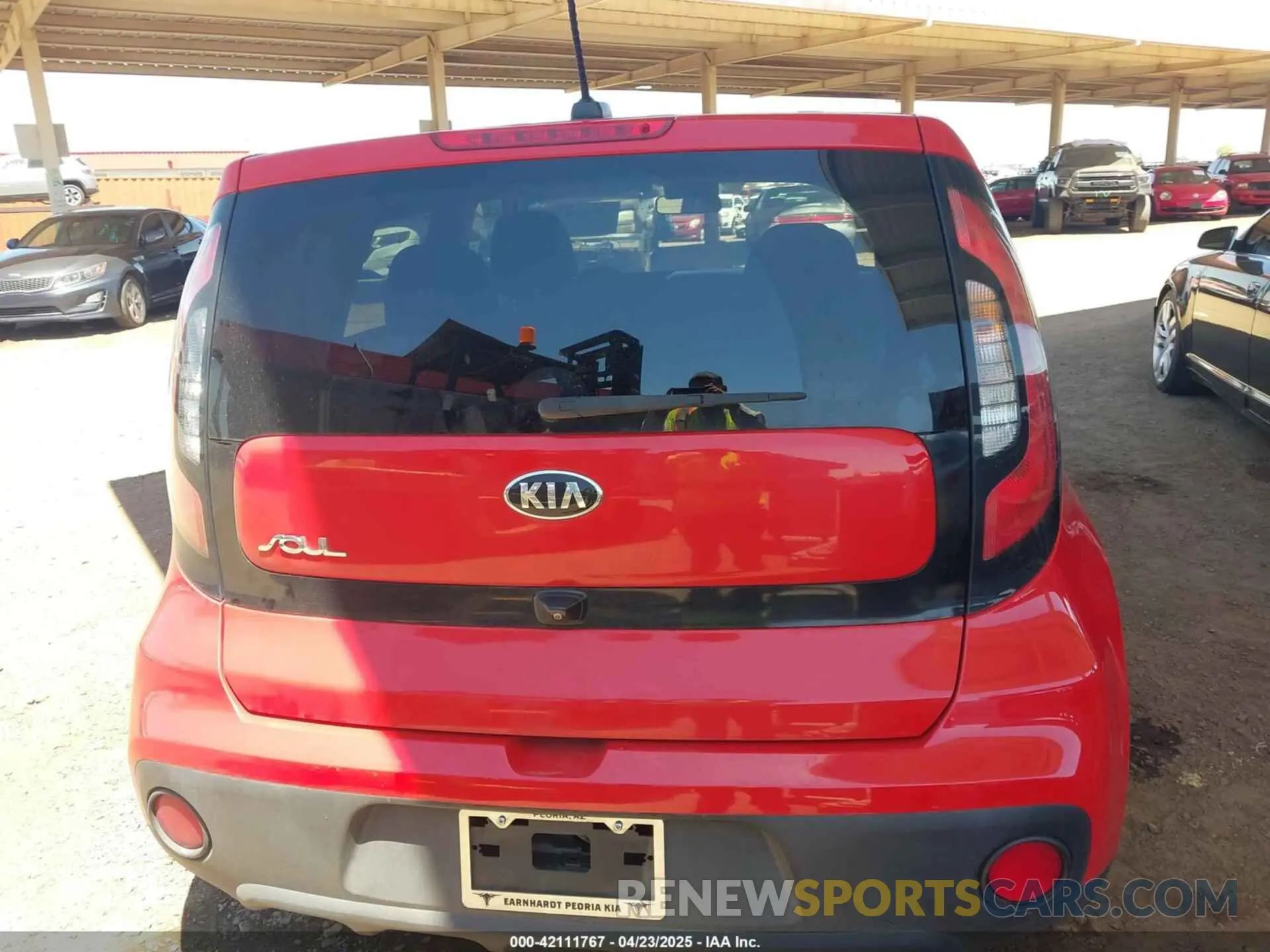 15 Photograph of a damaged car KNDJN2A24K7677810 KIA SOUL 2019