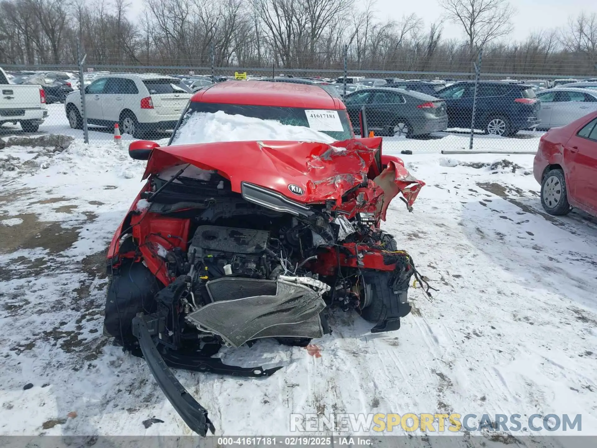 11 Photograph of a damaged car KNDJN2A25K7007070 KIA SOUL 2019