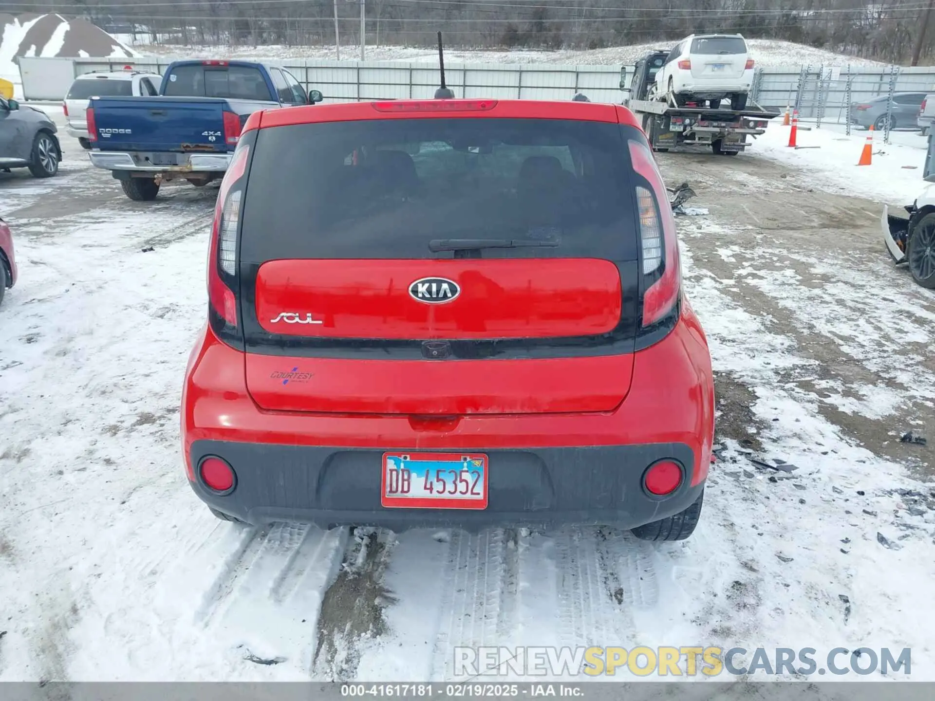 15 Photograph of a damaged car KNDJN2A25K7007070 KIA SOUL 2019