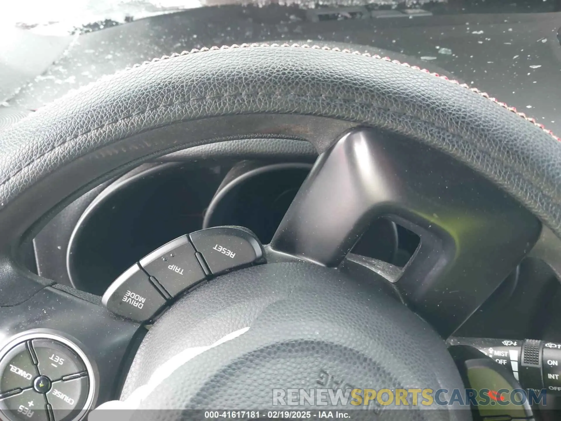 7 Photograph of a damaged car KNDJN2A25K7007070 KIA SOUL 2019