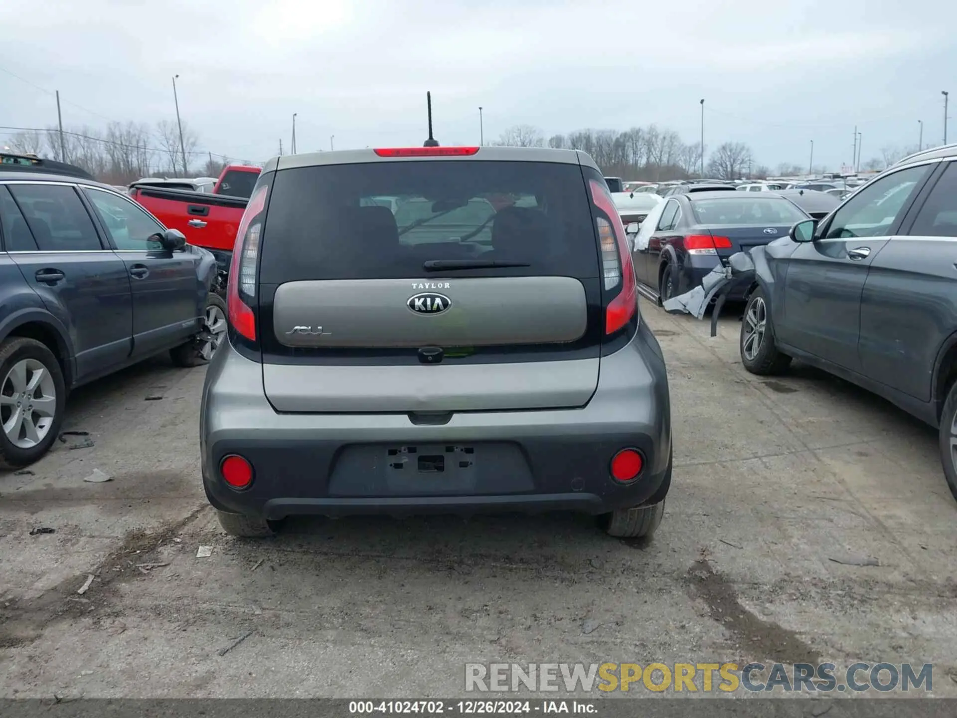 16 Photograph of a damaged car KNDJN2A25K7025634 KIA SOUL 2019
