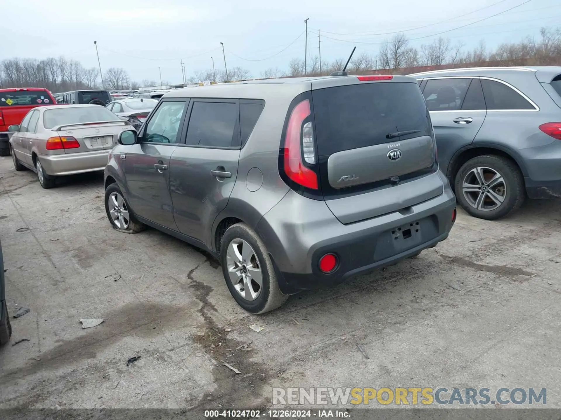 3 Photograph of a damaged car KNDJN2A25K7025634 KIA SOUL 2019