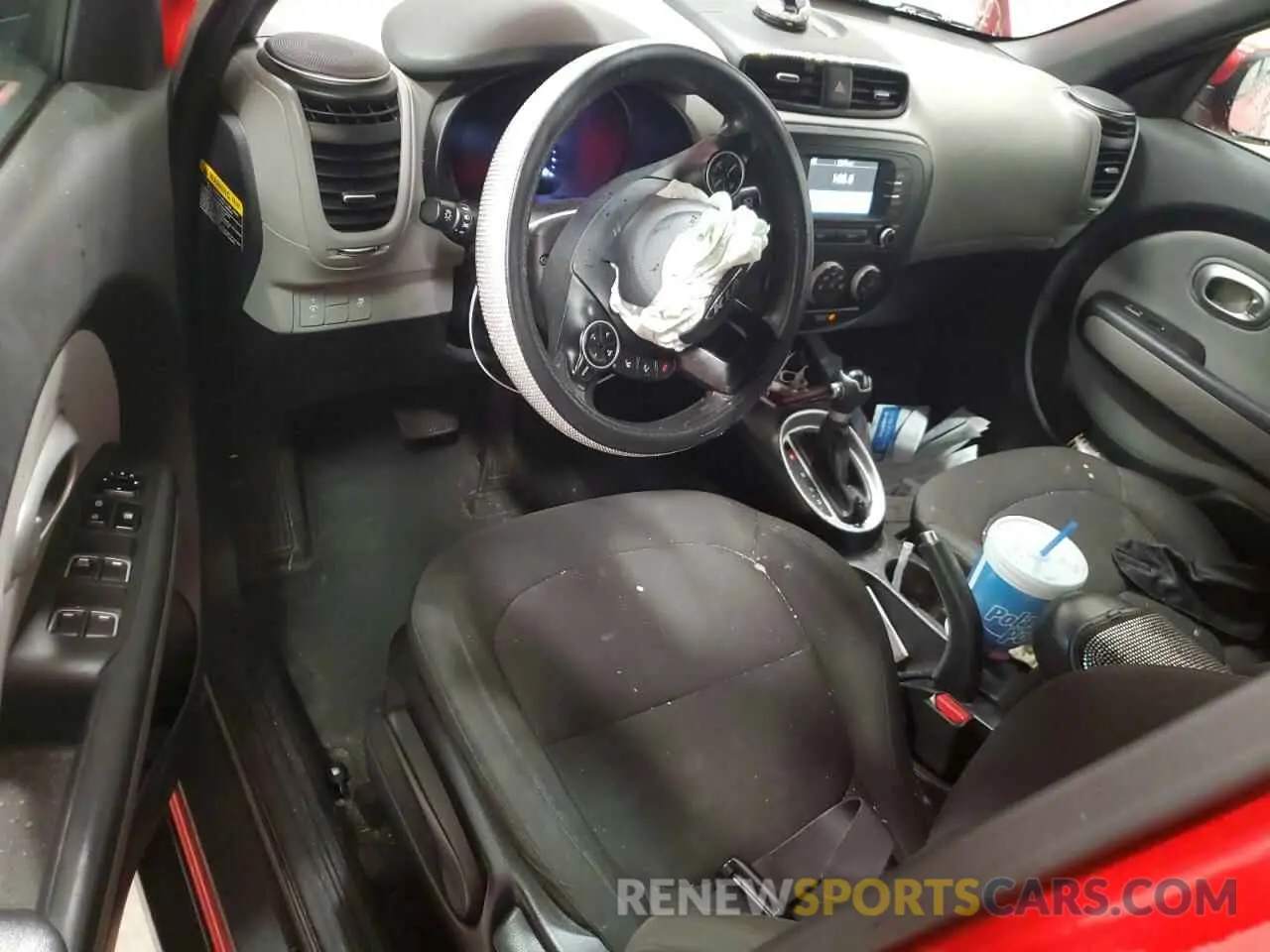8 Photograph of a damaged car KNDJN2A25K7661423 KIA SOUL 2019