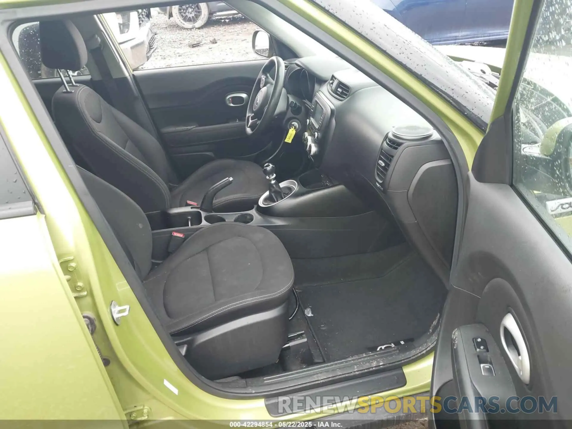 5 Фотография поврежденного автомобиля KNDJN2A25K7910206 KIA SOUL 2019