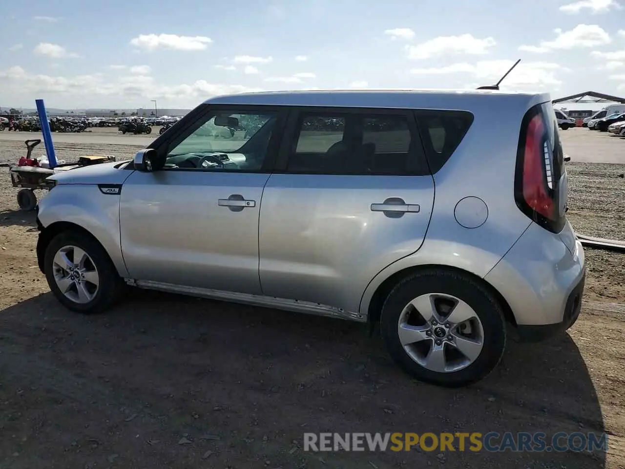 2 Фотография поврежденного автомобиля KNDJN2A26K7017204 KIA SOUL 2019