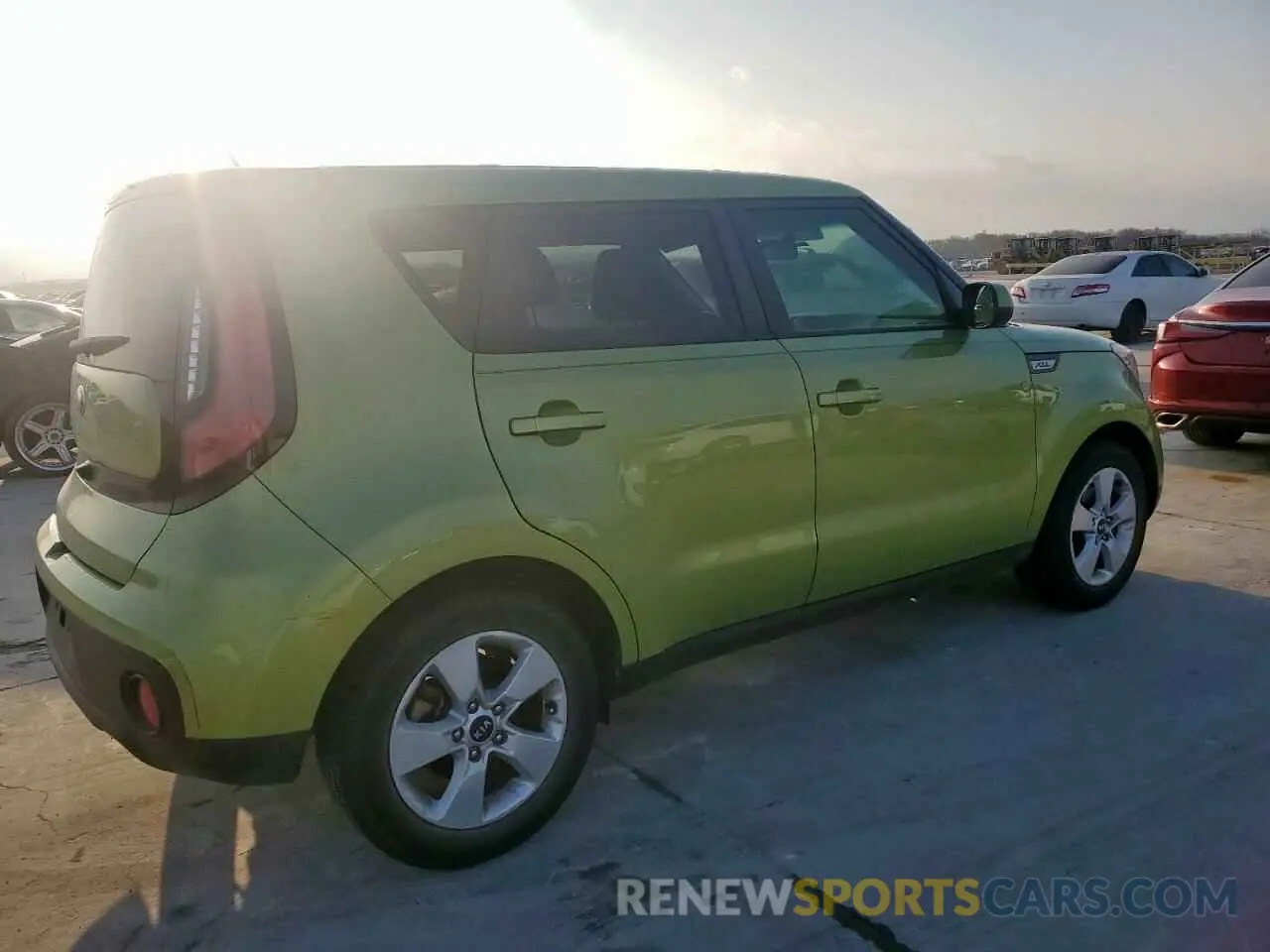 3 Photograph of a damaged car KNDJN2A26K7916077 KIA SOUL 2019