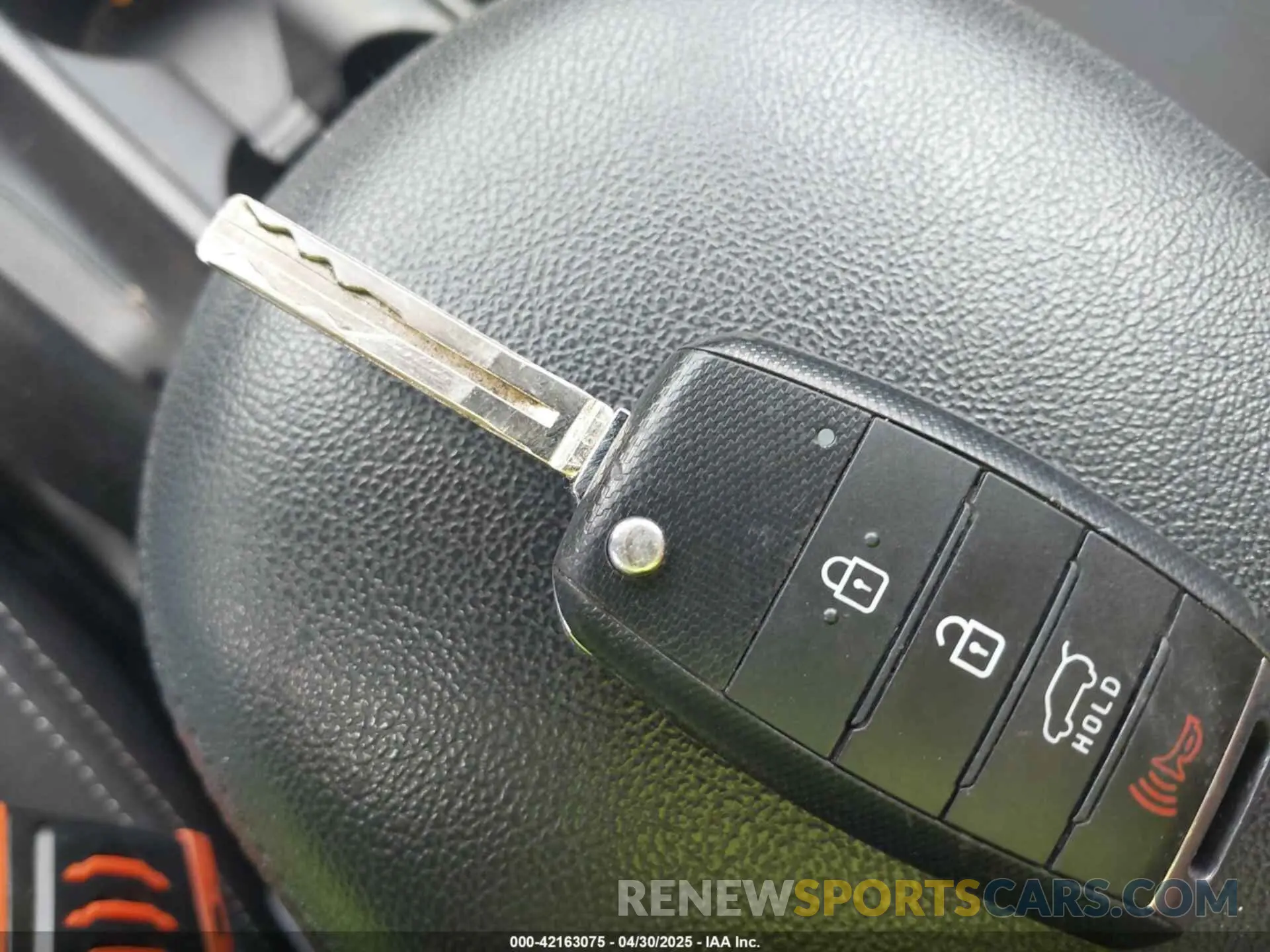 11 Фотография поврежденного автомобиля KNDJN2A26K7920520 KIA SOUL 2019