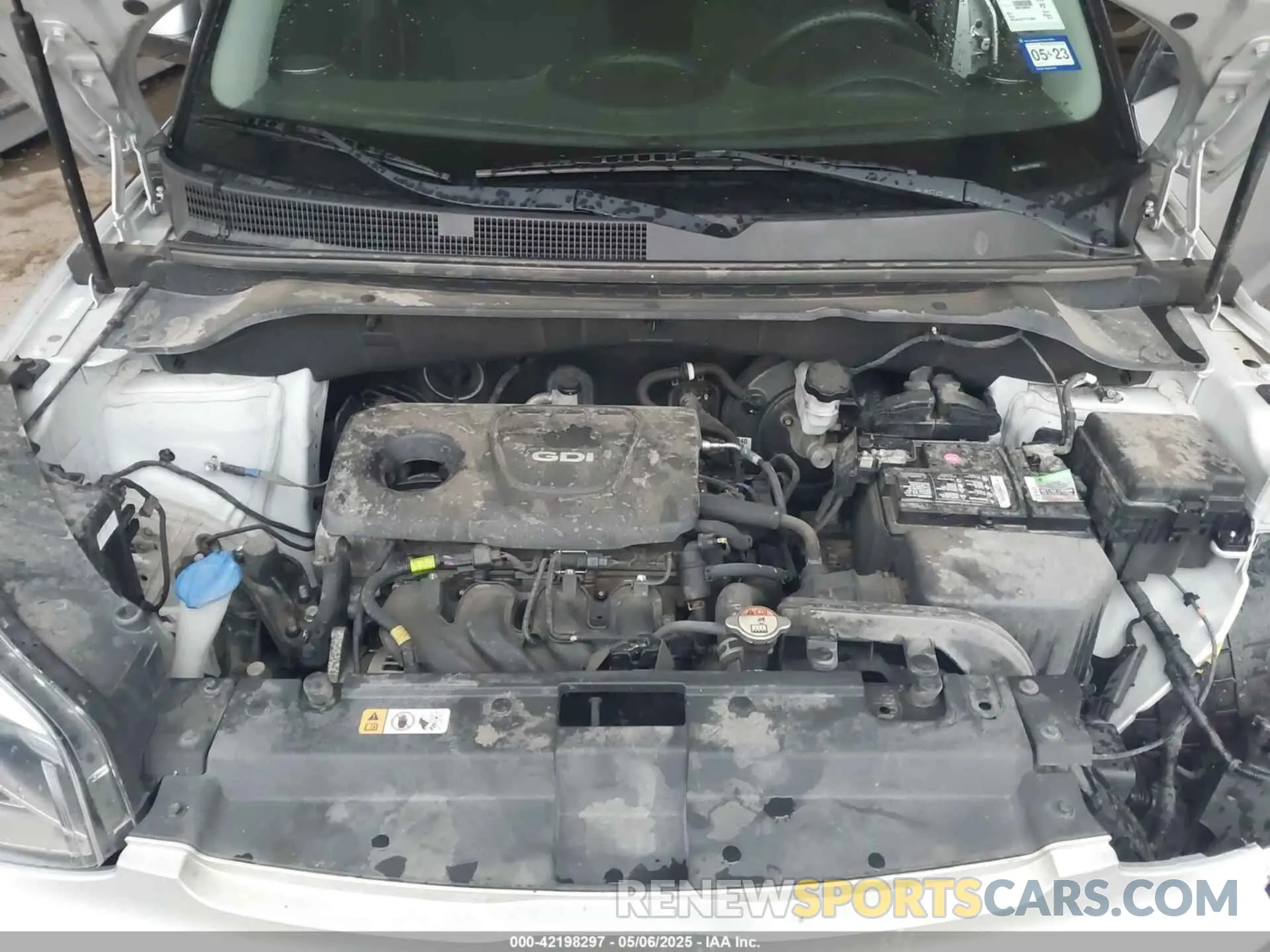 10 Photograph of a damaged car KNDJN2A27K7013680 KIA SOUL 2019