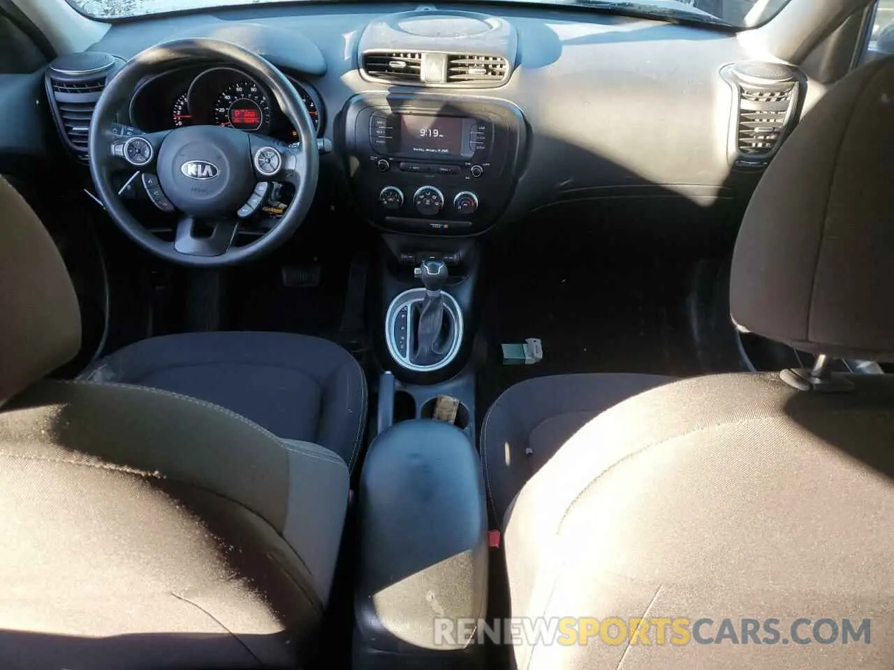 8 Photograph of a damaged car KNDJN2A27K7651119 KIA SOUL 2019