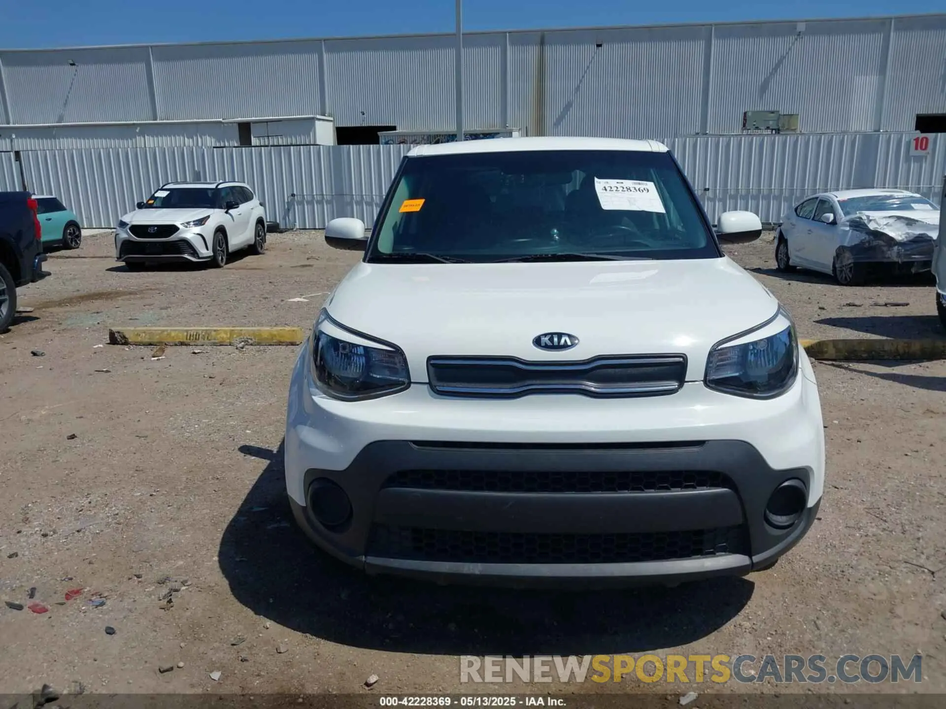 6 Photograph of a damaged car KNDJN2A28K7010934 KIA SOUL 2019