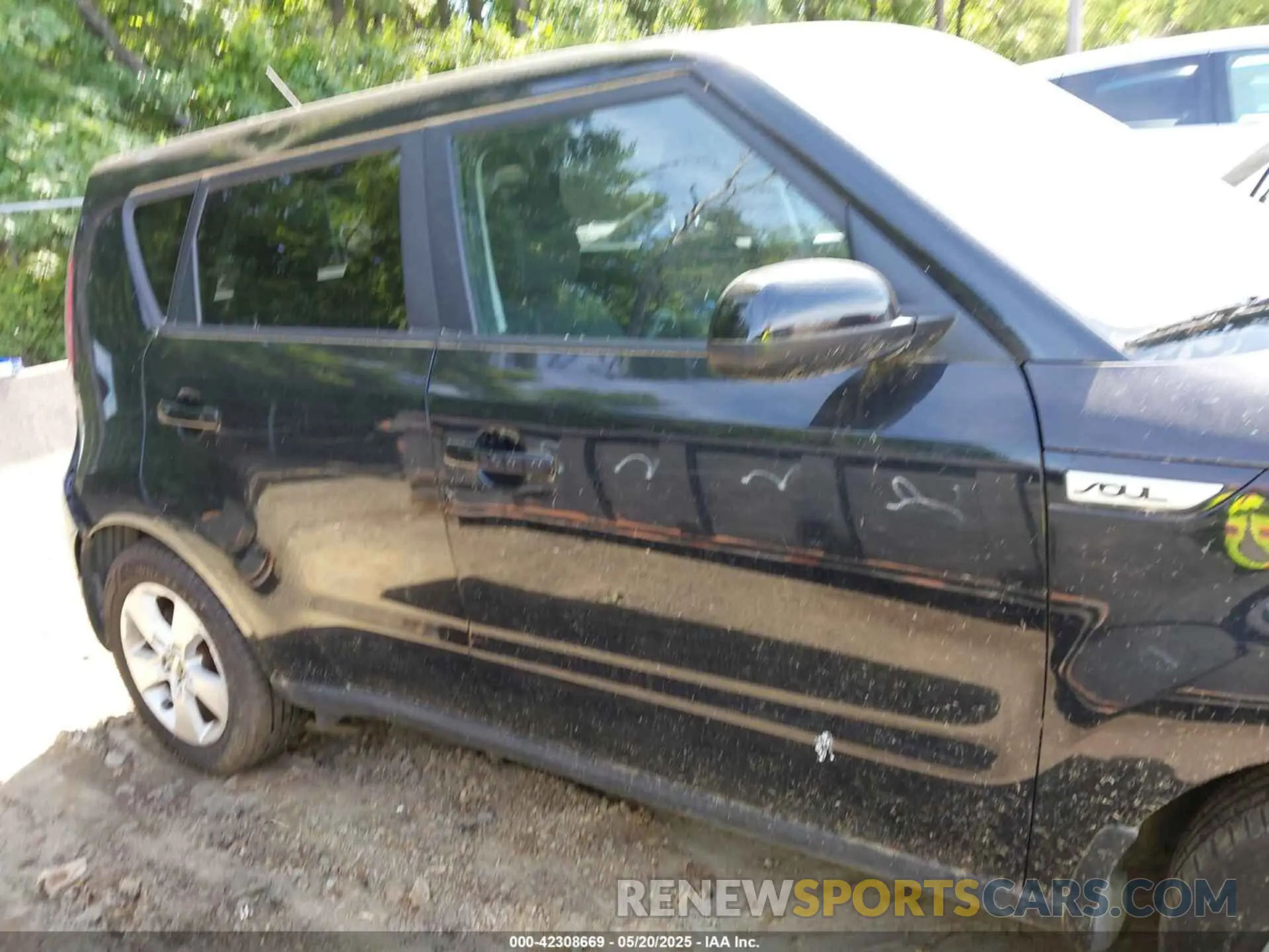 13 Фотография поврежденного автомобиля KNDJN2A28K7686252 KIA SOUL 2019