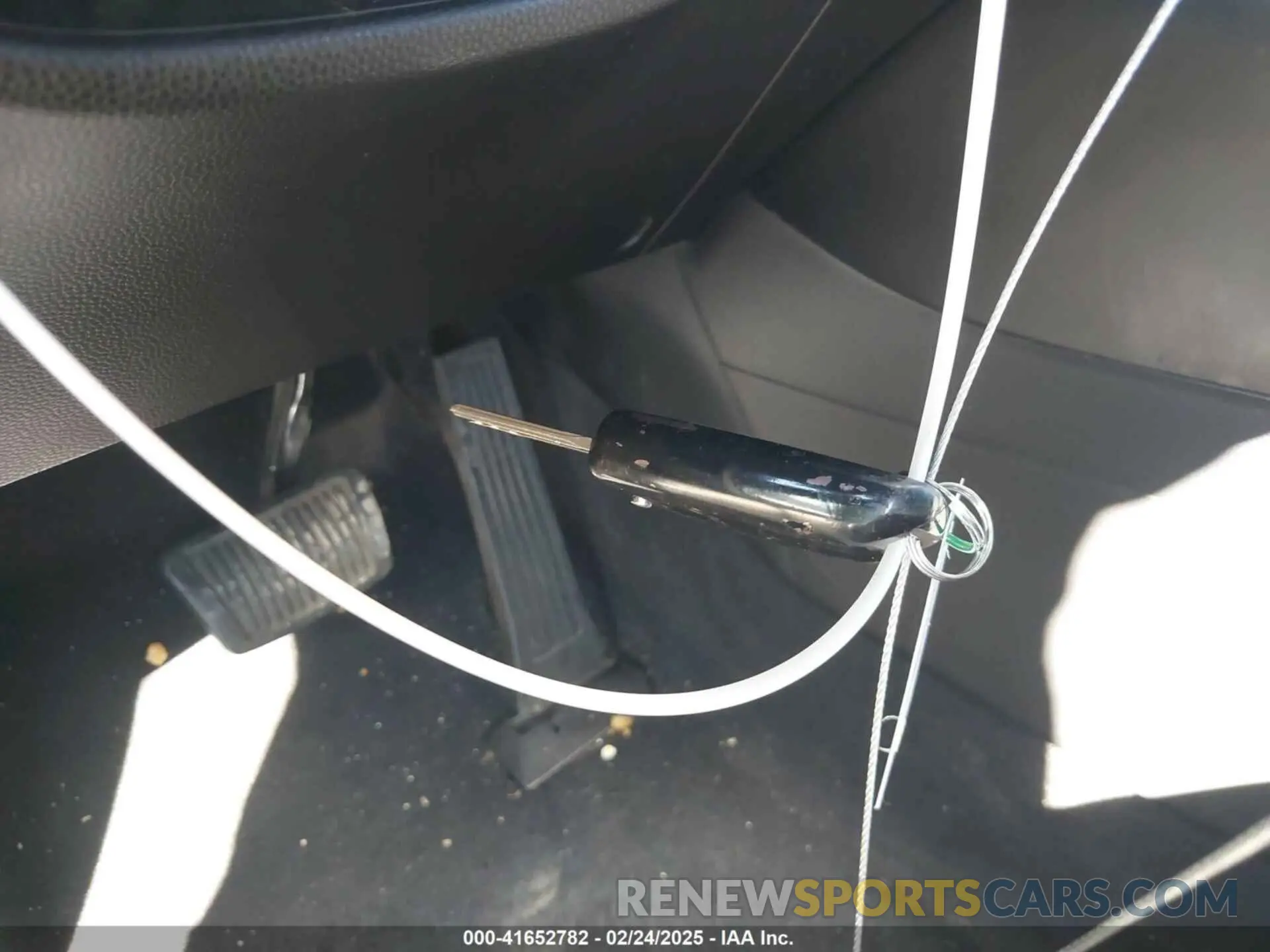 11 Фотография поврежденного автомобиля KNDJN2A28K7690429 KIA SOUL 2019