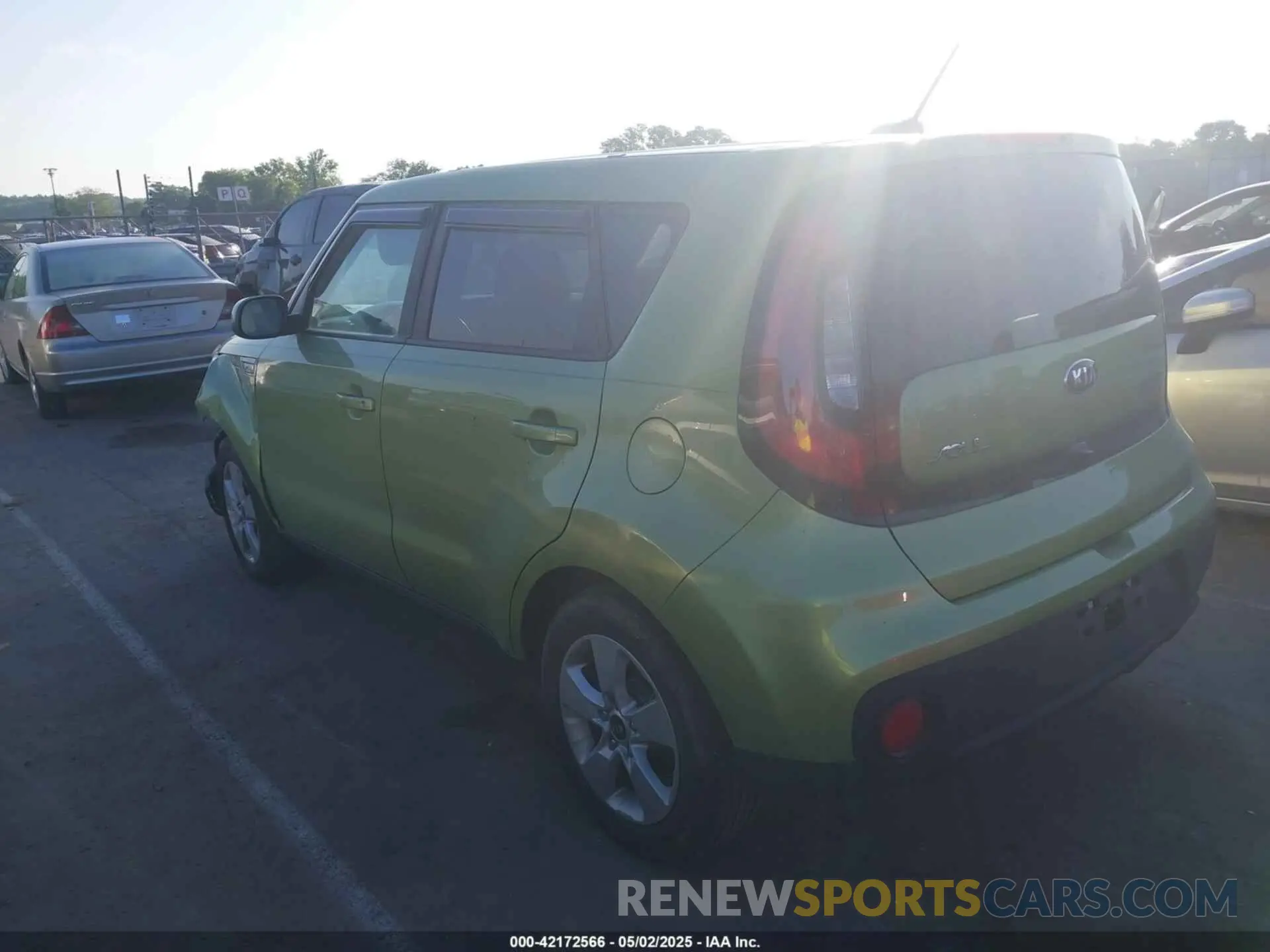 14 Photograph of a damaged car KNDJN2A28K7914346 KIA SOUL 2019