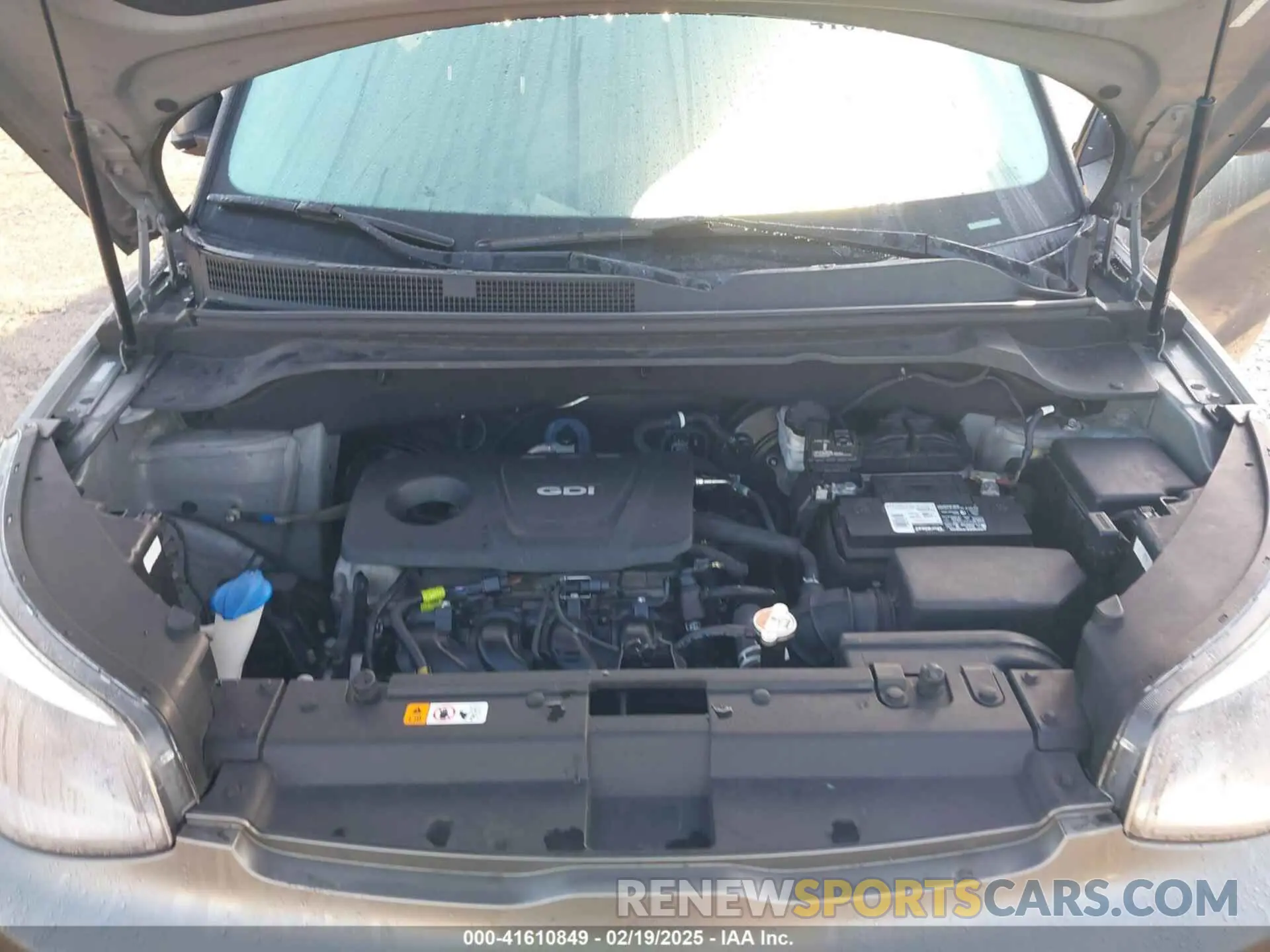 10 Фотография поврежденного автомобиля KNDJN2A29K7015236 KIA SOUL 2019
