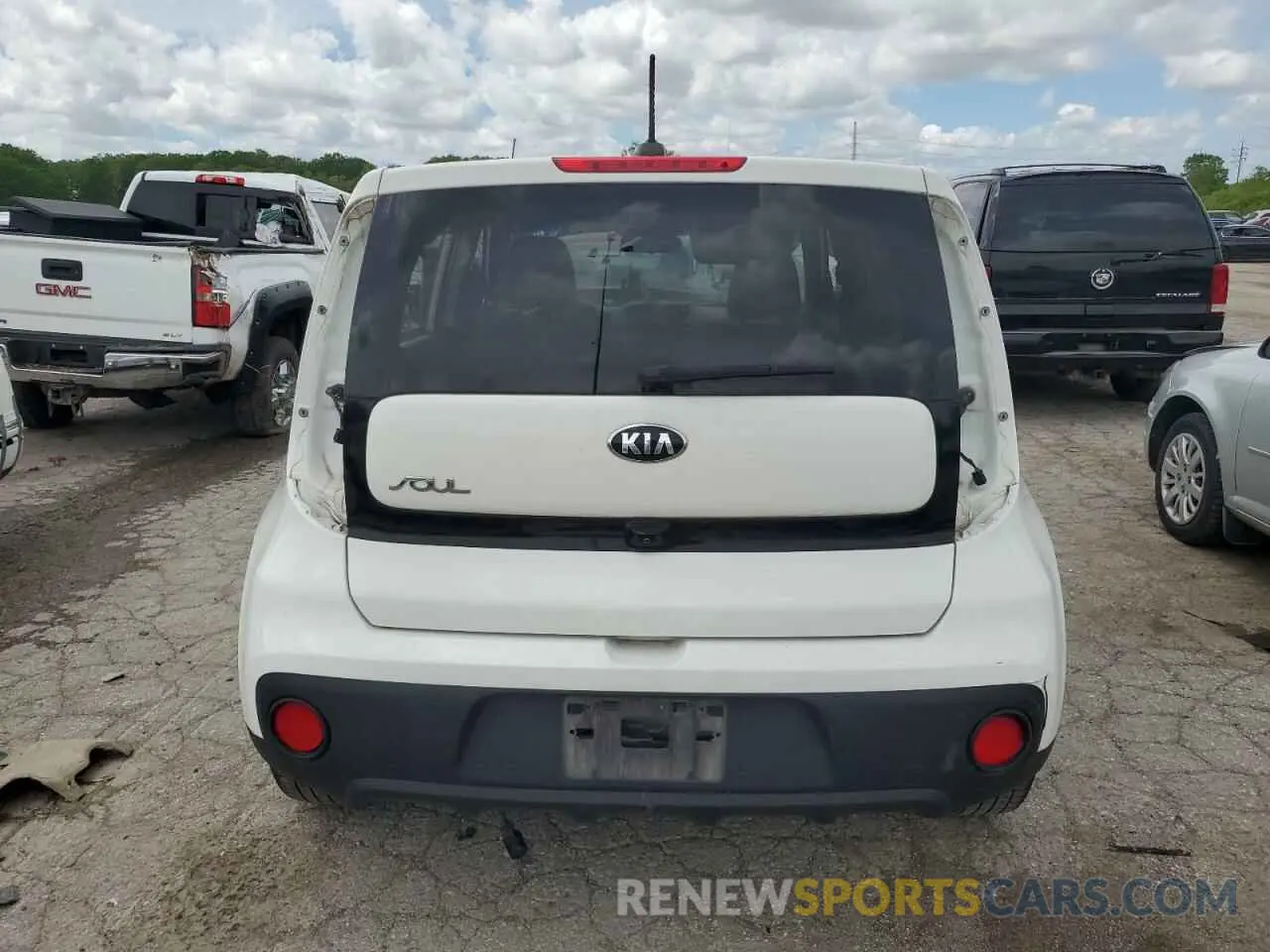 6 Photograph of a damaged car KNDJN2A29K7018427 KIA SOUL 2019
