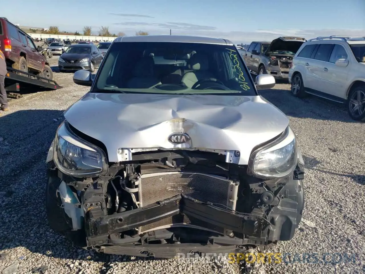 5 Фотография поврежденного автомобиля KNDJN2A29K7019528 KIA SOUL 2019