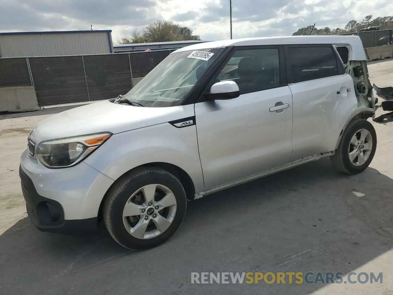 1 Photograph of a damaged car KNDJN2A29K7641014 KIA SOUL 2019