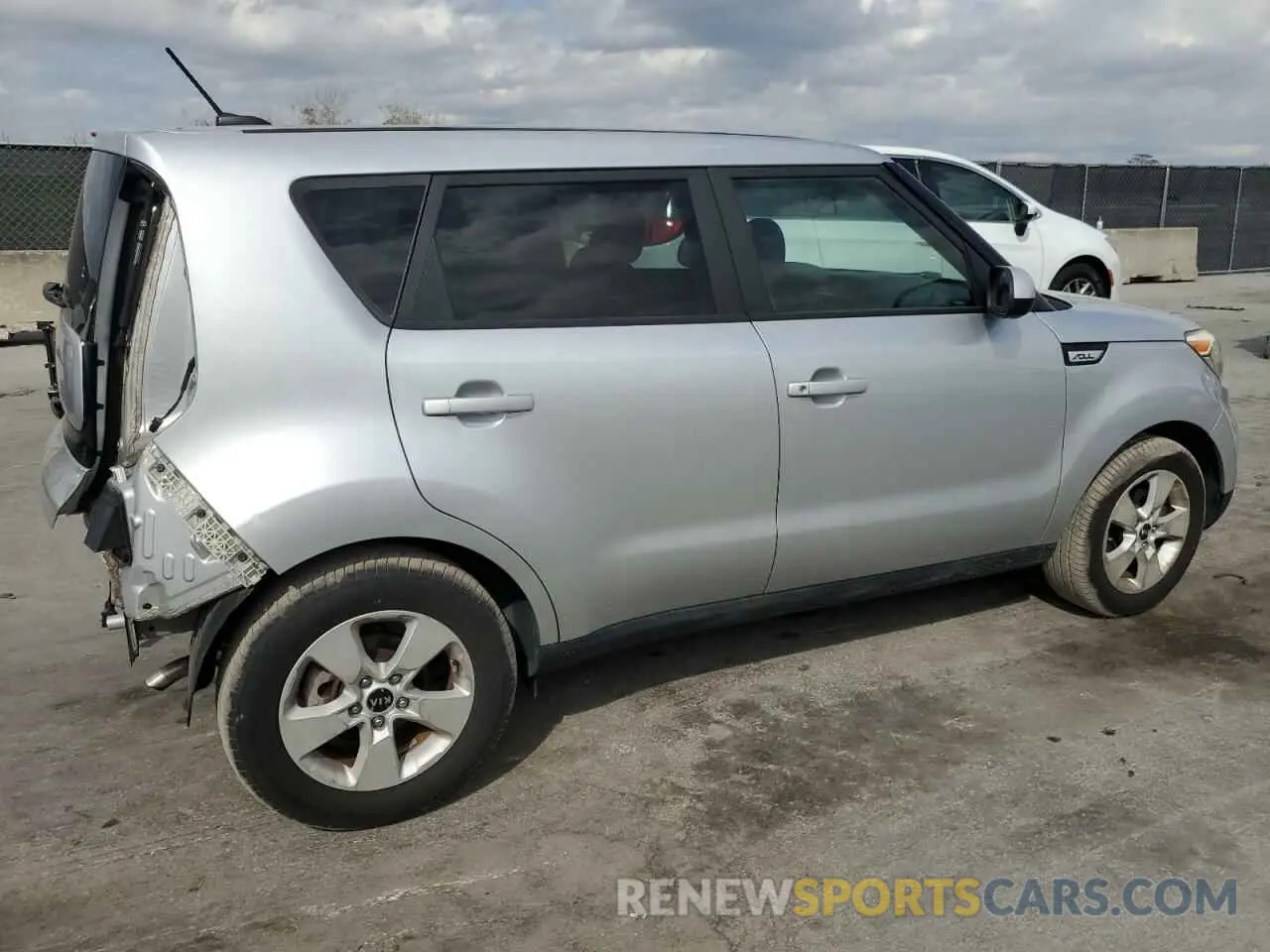 3 Photograph of a damaged car KNDJN2A29K7641014 KIA SOUL 2019