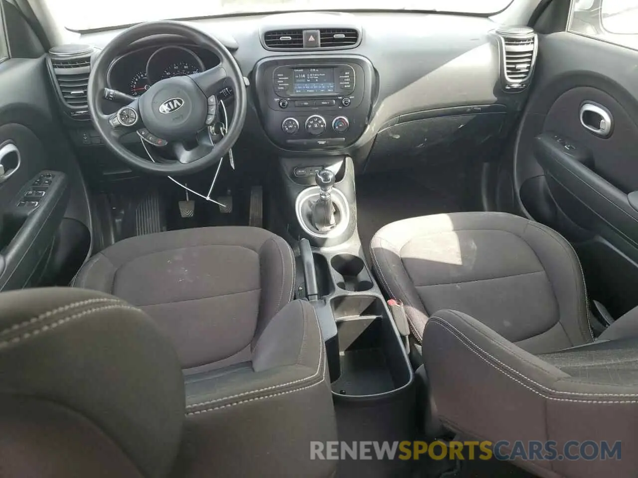 8 Photograph of a damaged car KNDJN2A29K7641014 KIA SOUL 2019