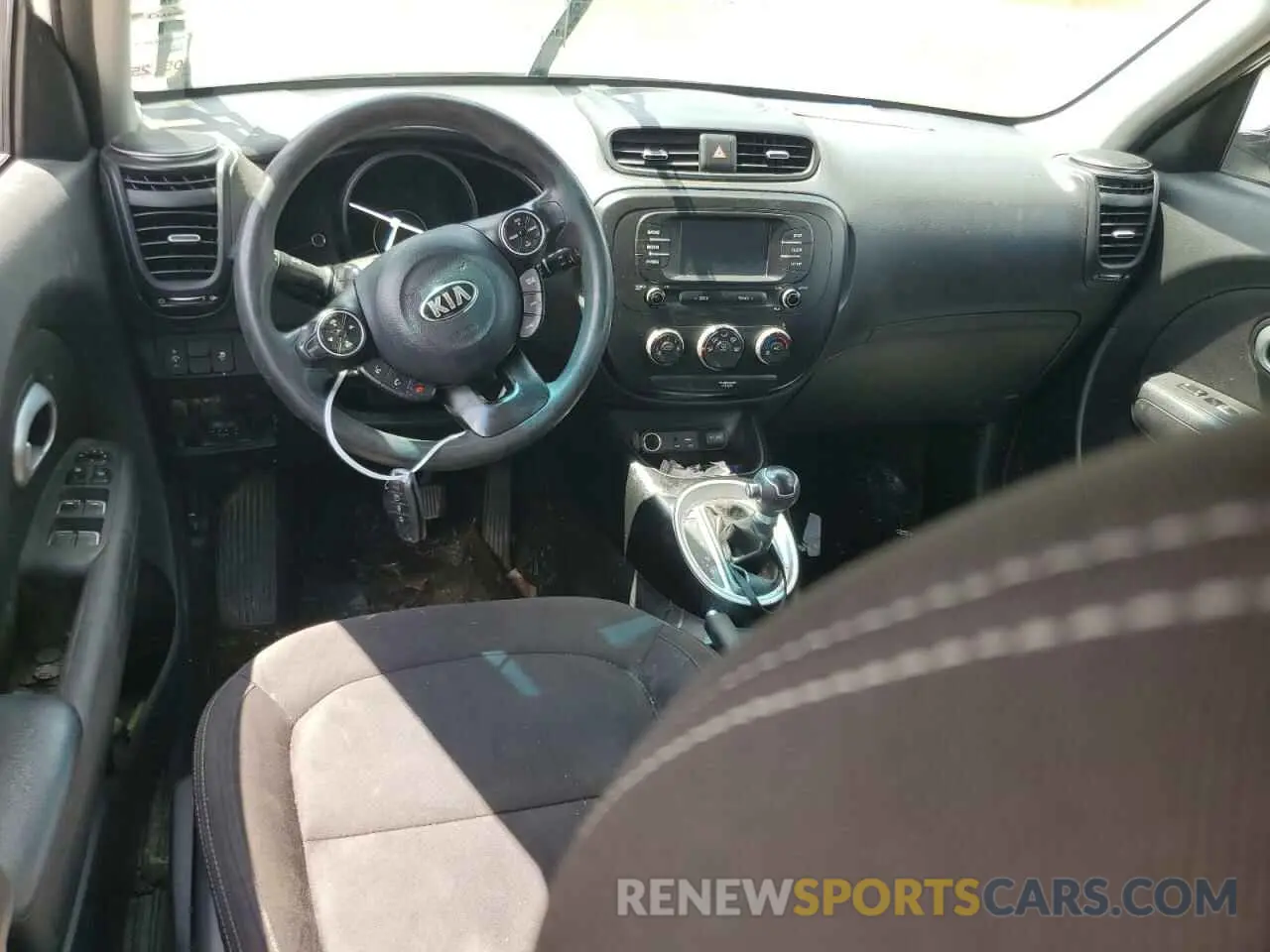 8 Photograph of a damaged car KNDJN2A29K7645306 KIA SOUL 2019