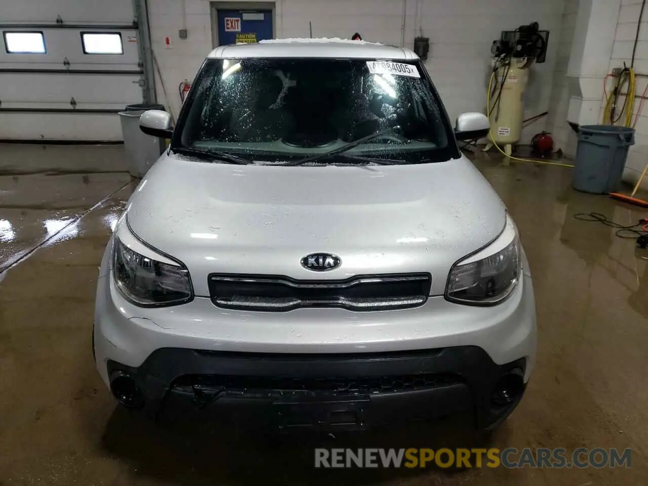 5 Photograph of a damaged car KNDJN2A29K7686597 KIA SOUL 2019