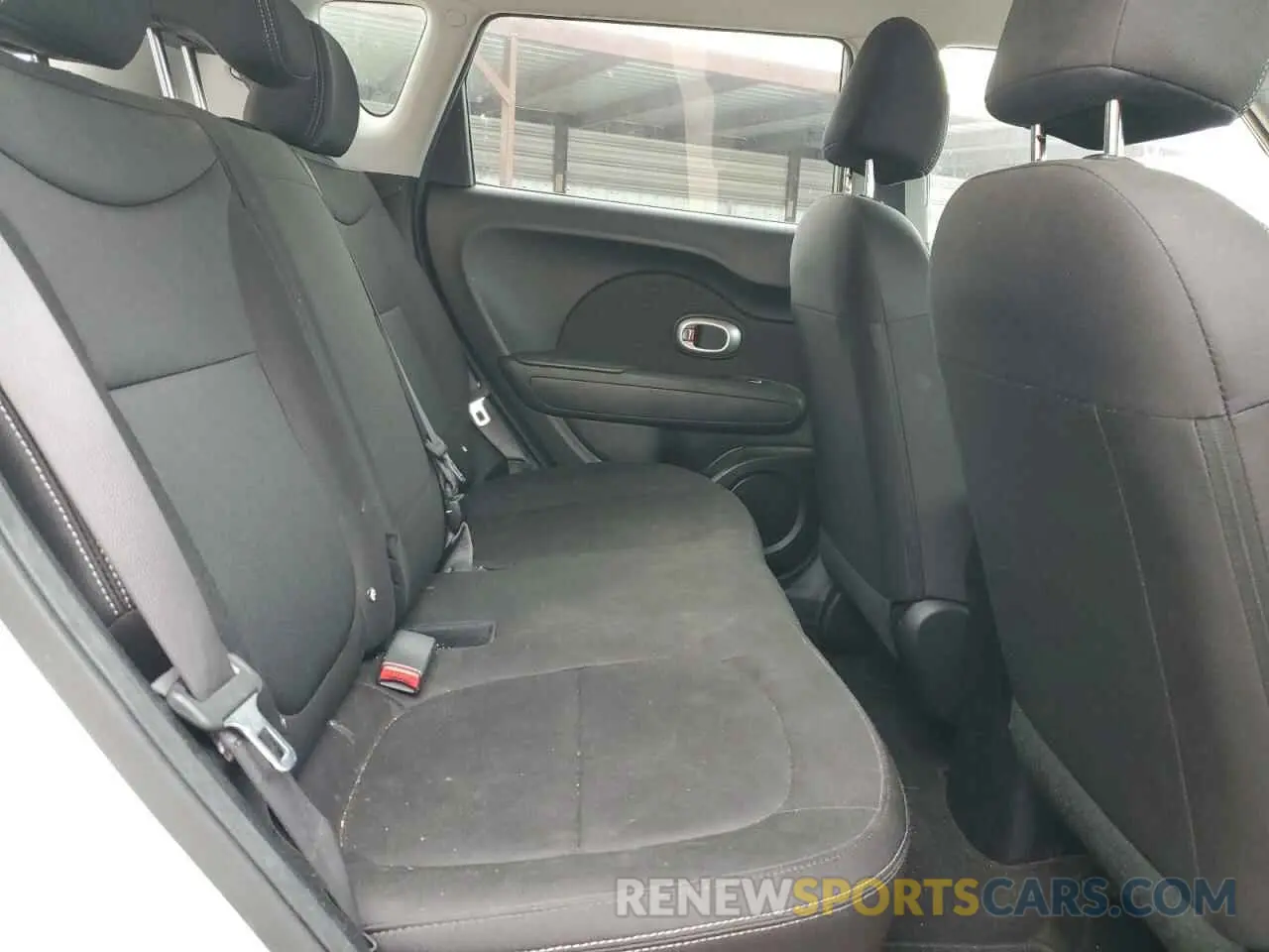 10 Фотография поврежденного автомобиля KNDJN2A29K7687250 KIA SOUL 2019