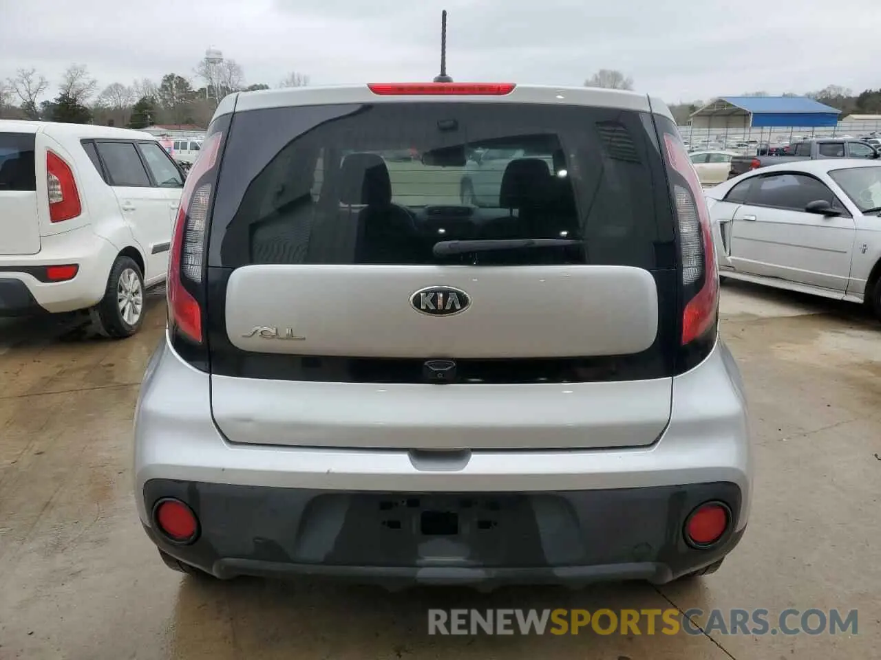 6 Фотография поврежденного автомобиля KNDJN2A29K7687250 KIA SOUL 2019