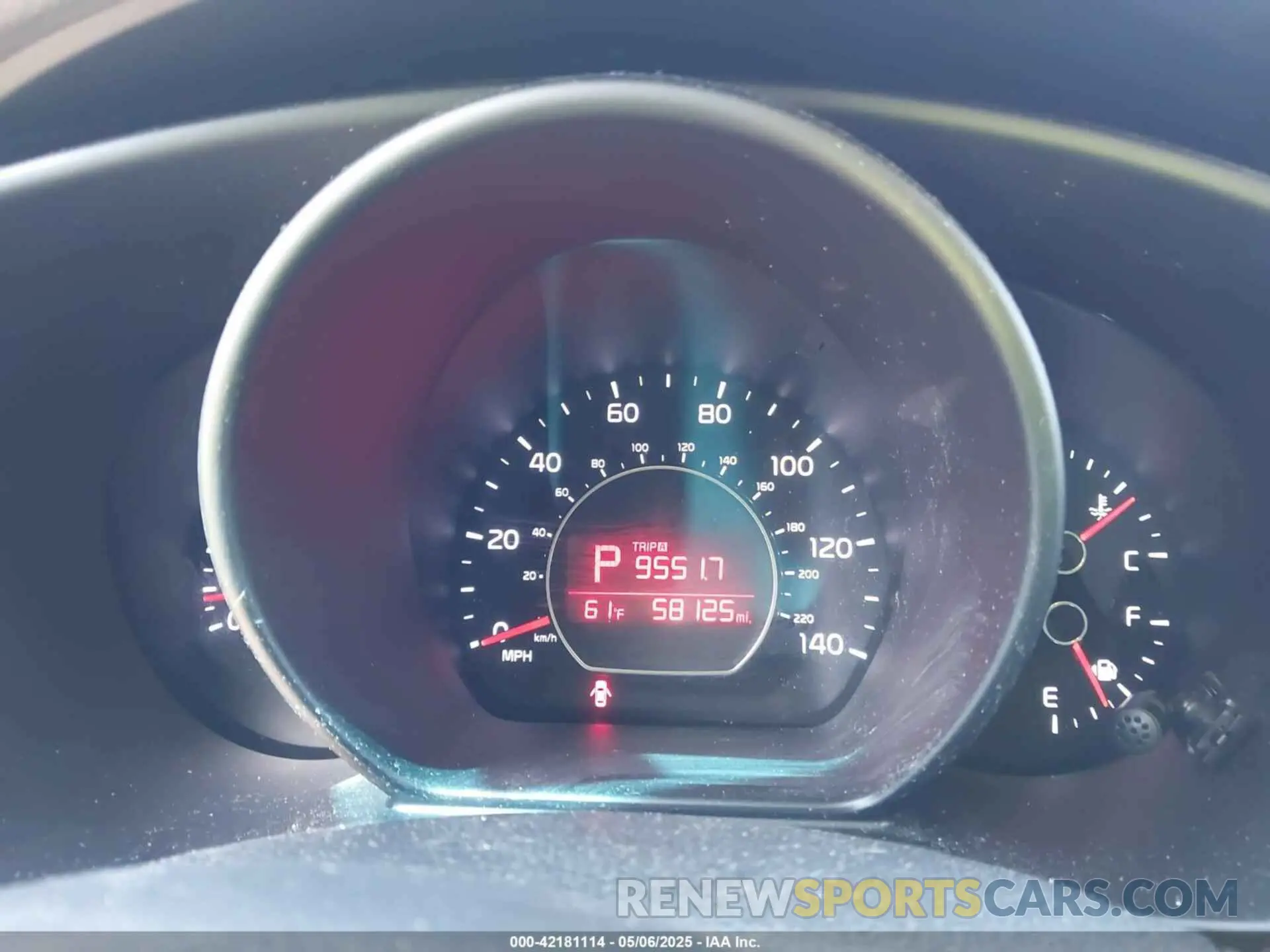 7 Photograph of a damaged car KNDJN2A2XK7912484 KIA SOUL 2019