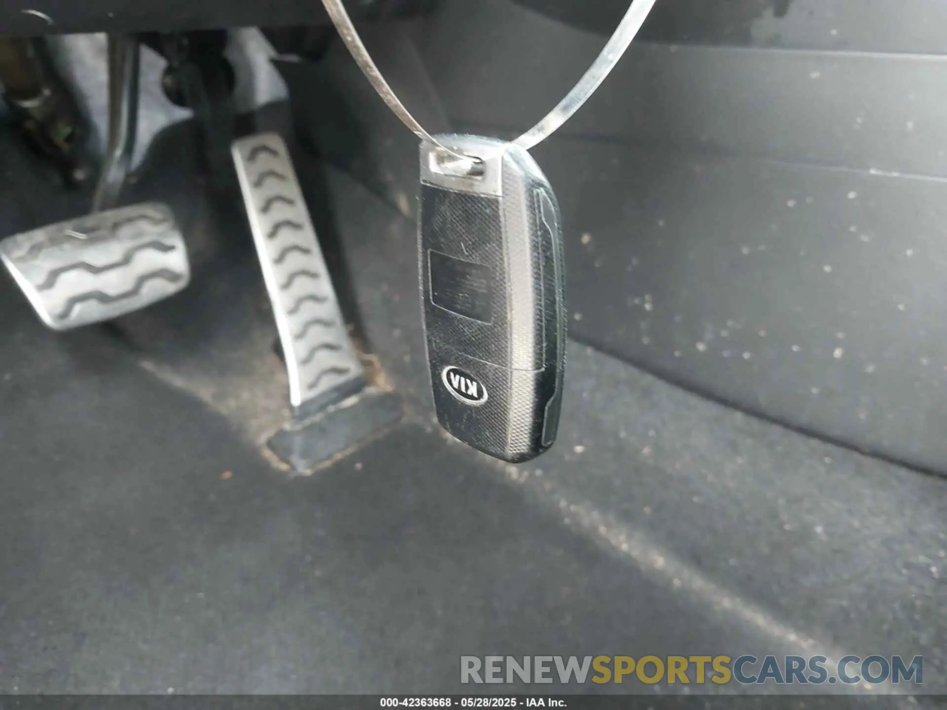 11 Фотография поврежденного автомобиля KNDJP3A50K7014633 KIA SOUL 2019