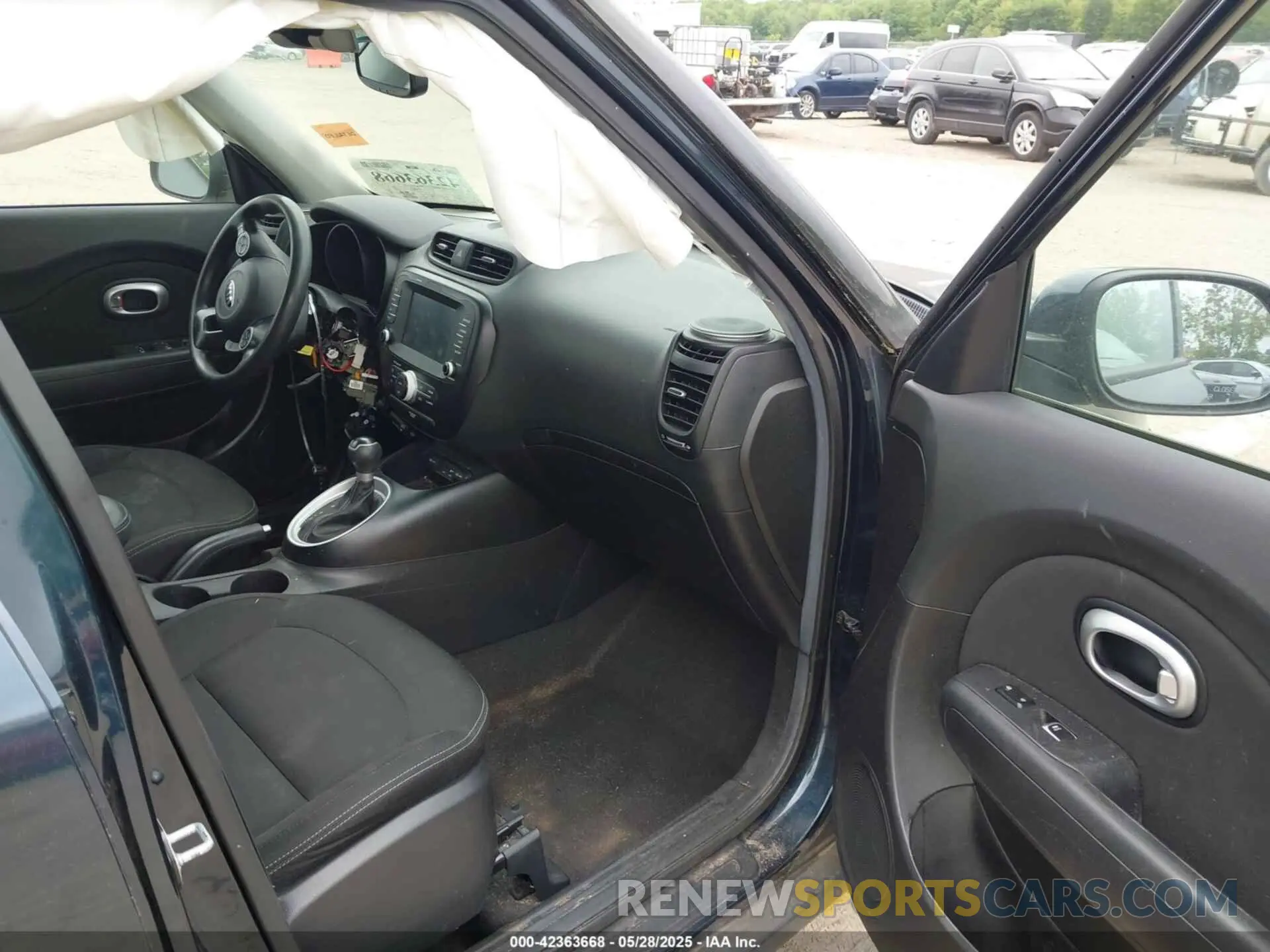 5 Фотография поврежденного автомобиля KNDJP3A50K7014633 KIA SOUL 2019